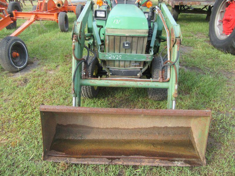 (2425) John Deere 755 w/ John Deere 52 Loader