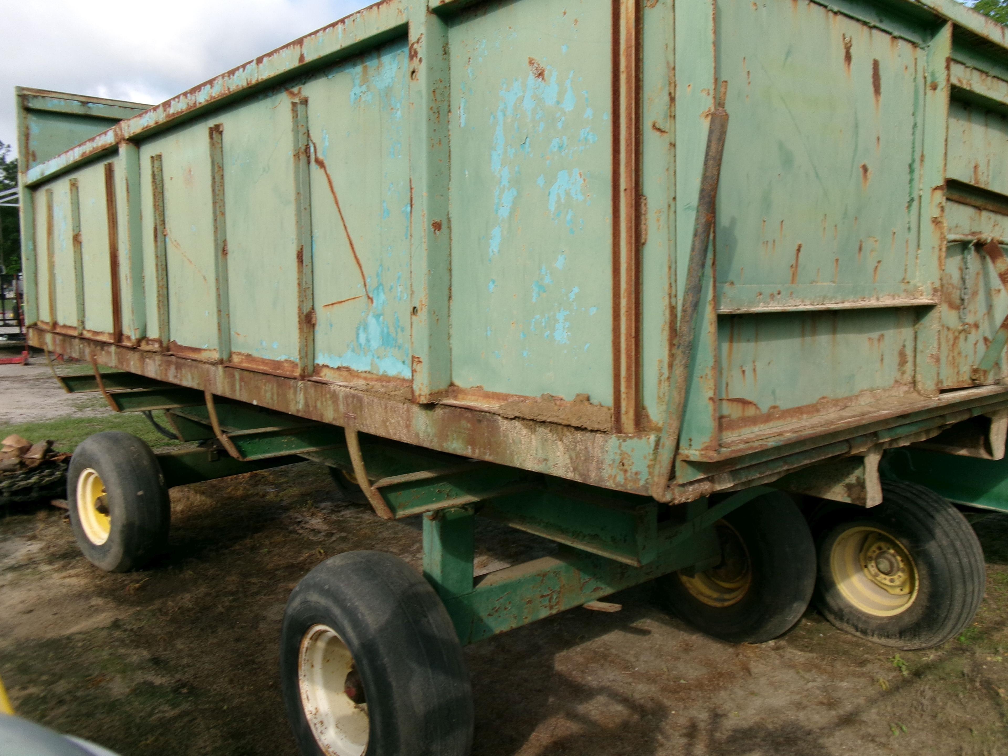 (11228)  Heavy Duty Dump Wagon