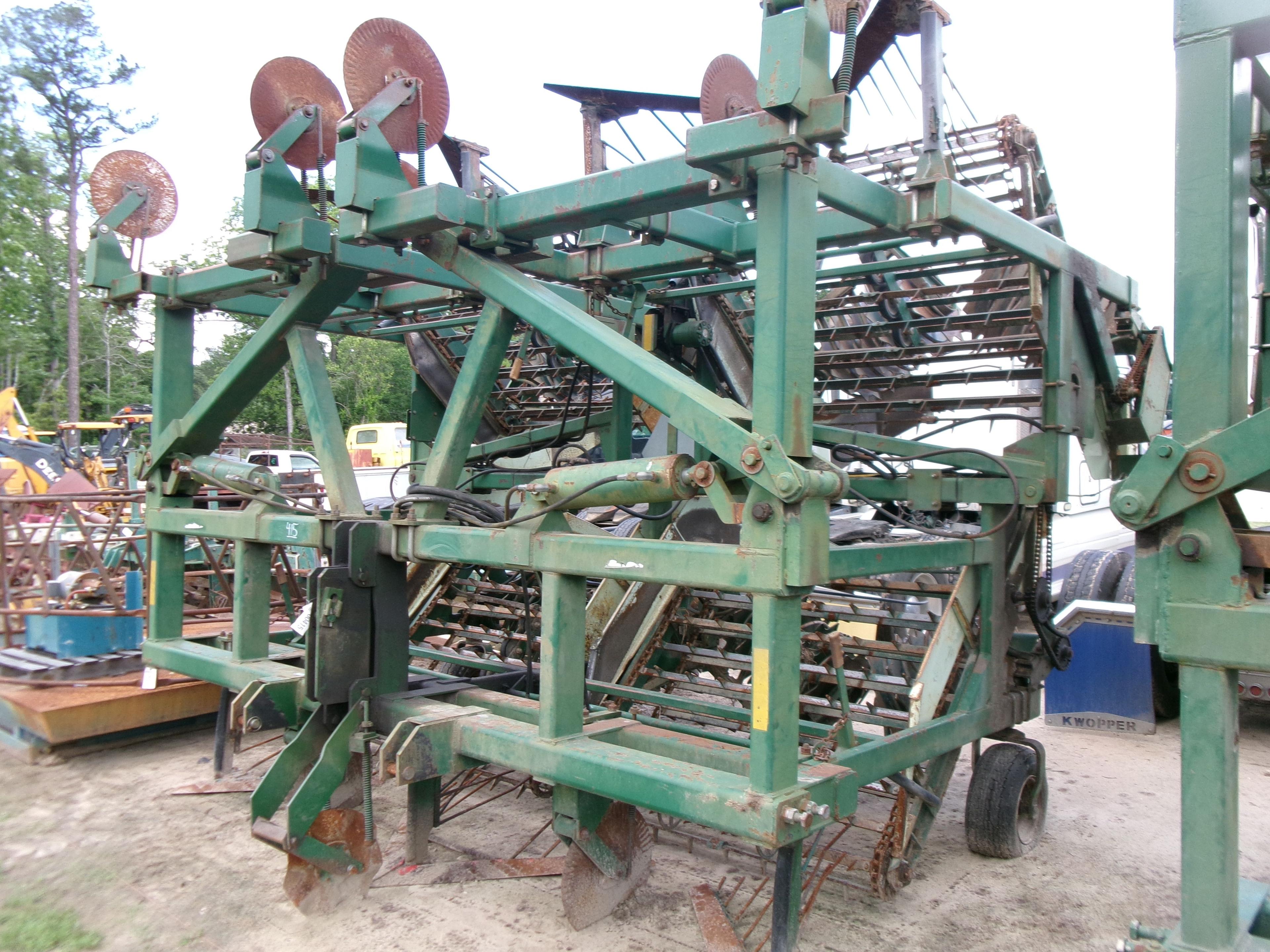 (0415)  KMC 8 Row Peanut Digger, 36" Rows