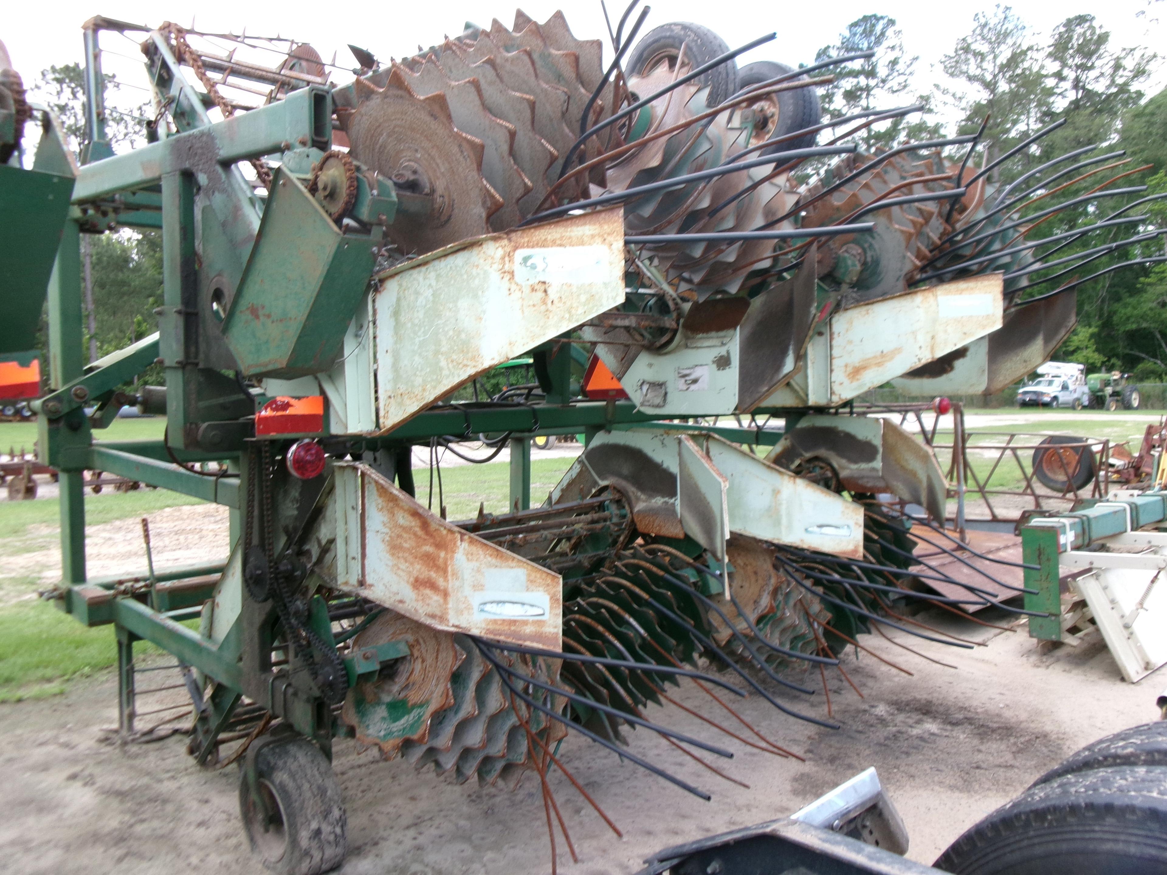 (0415)  KMC 8 Row Peanut Digger, 36" Rows