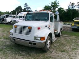 (0447)  1996 International 4700 Service Body