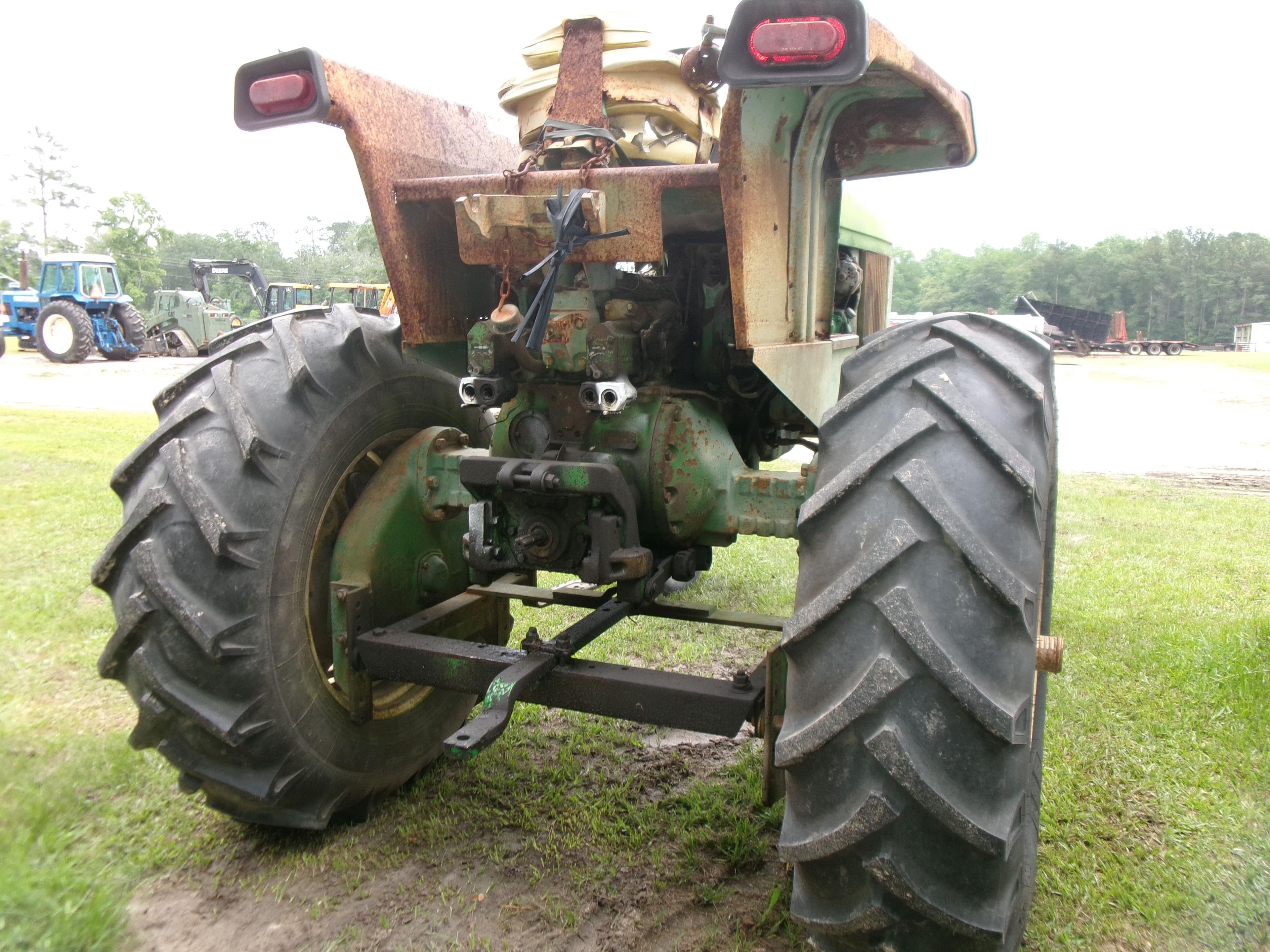 (0544)  JOHN DEERE 4230 HIGH CROP TRACTOR