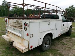 (0547)  2003 CHEVY 2500HD SERVICE TRUCK W/TITLE