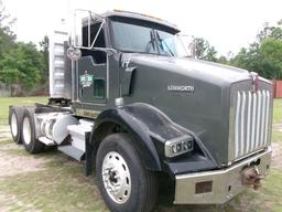 (0558)  2007 KENWORTH T800 DAY CAB WITH TITLE