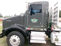 (0558)  2007 KENWORTH T800 DAY CAB WITH TITLE