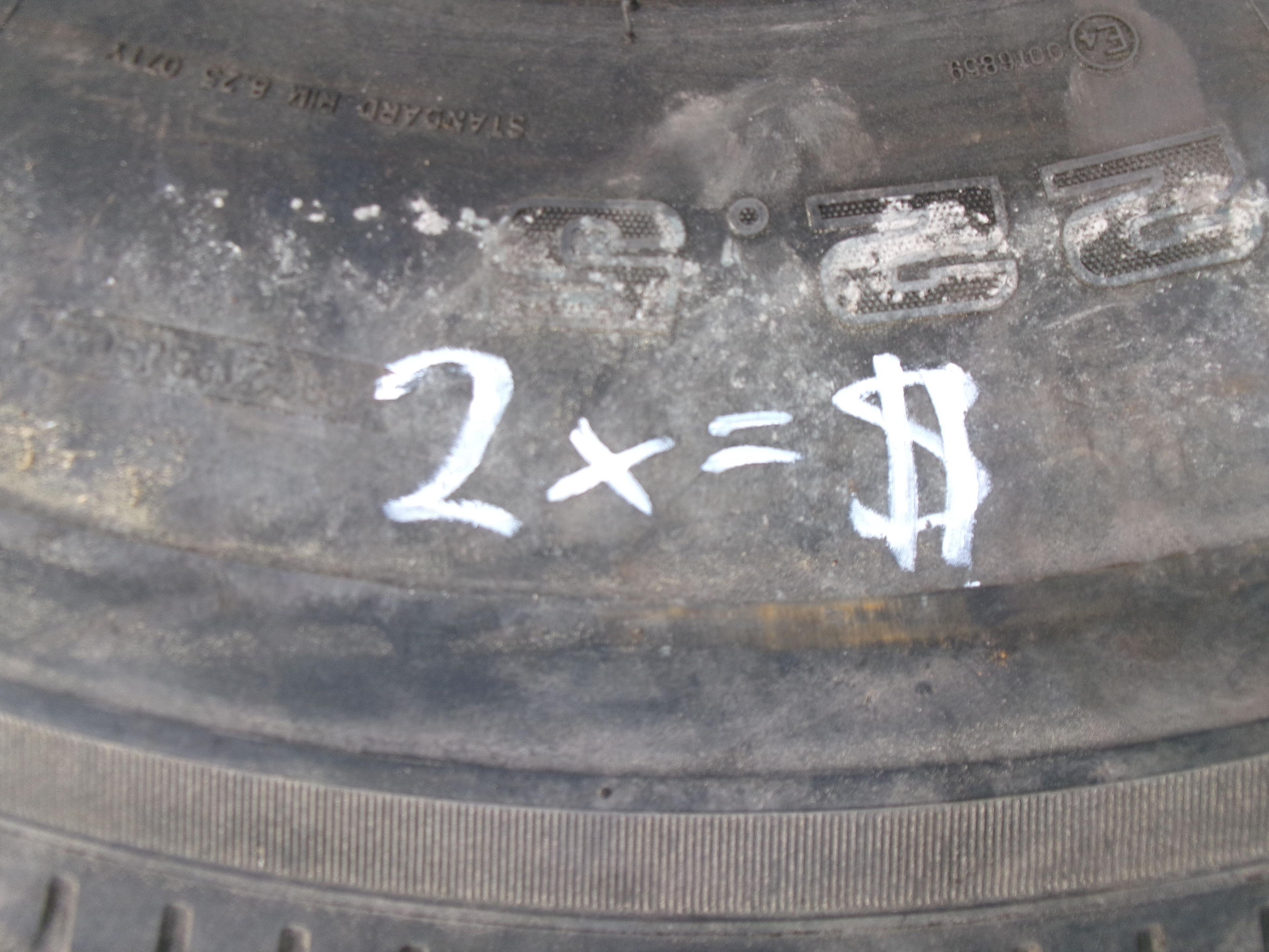 (0586)  11R22.5 TIRES, 1 RIM