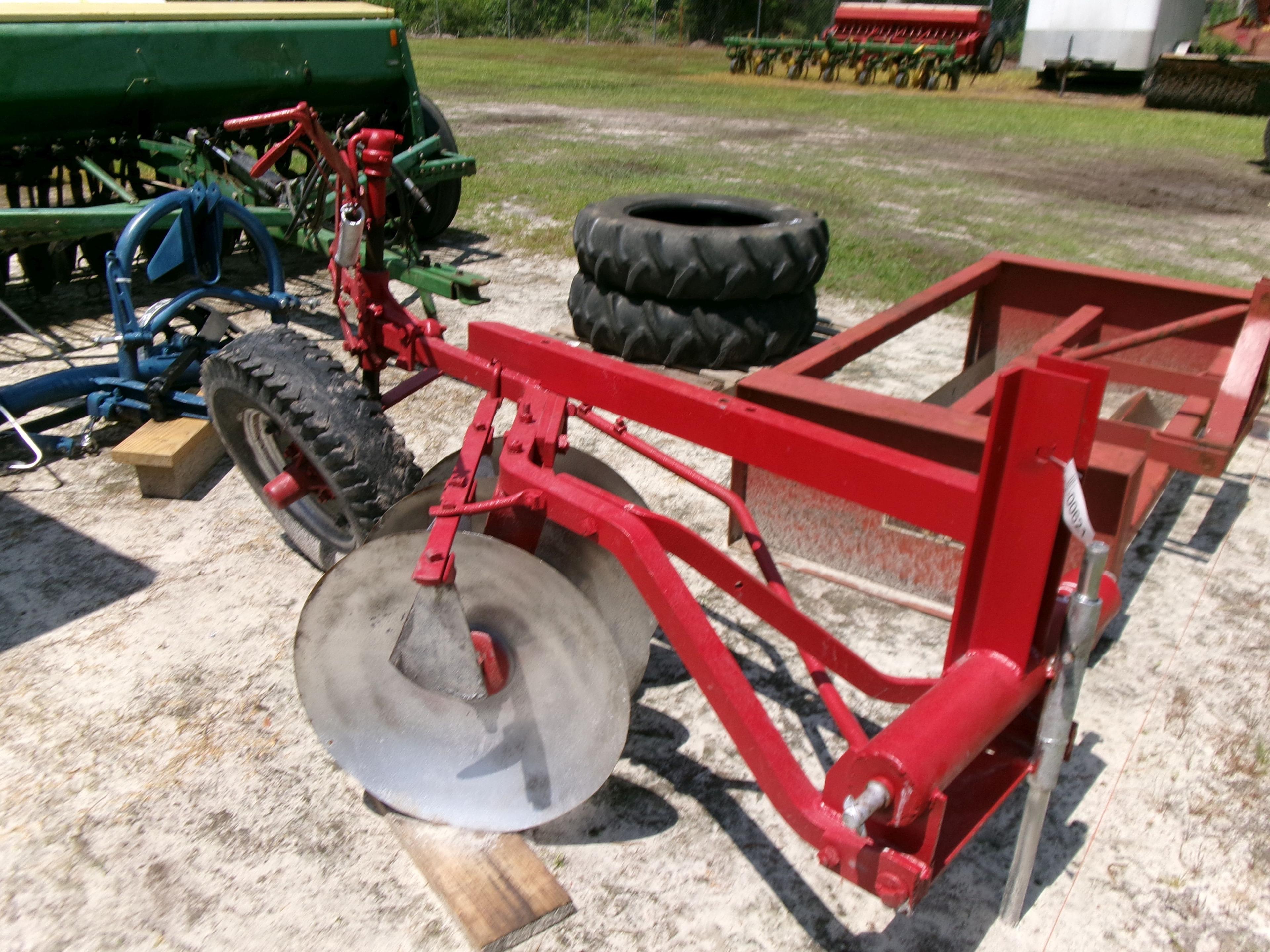 (0621)  3 DISC TILLER PLOW