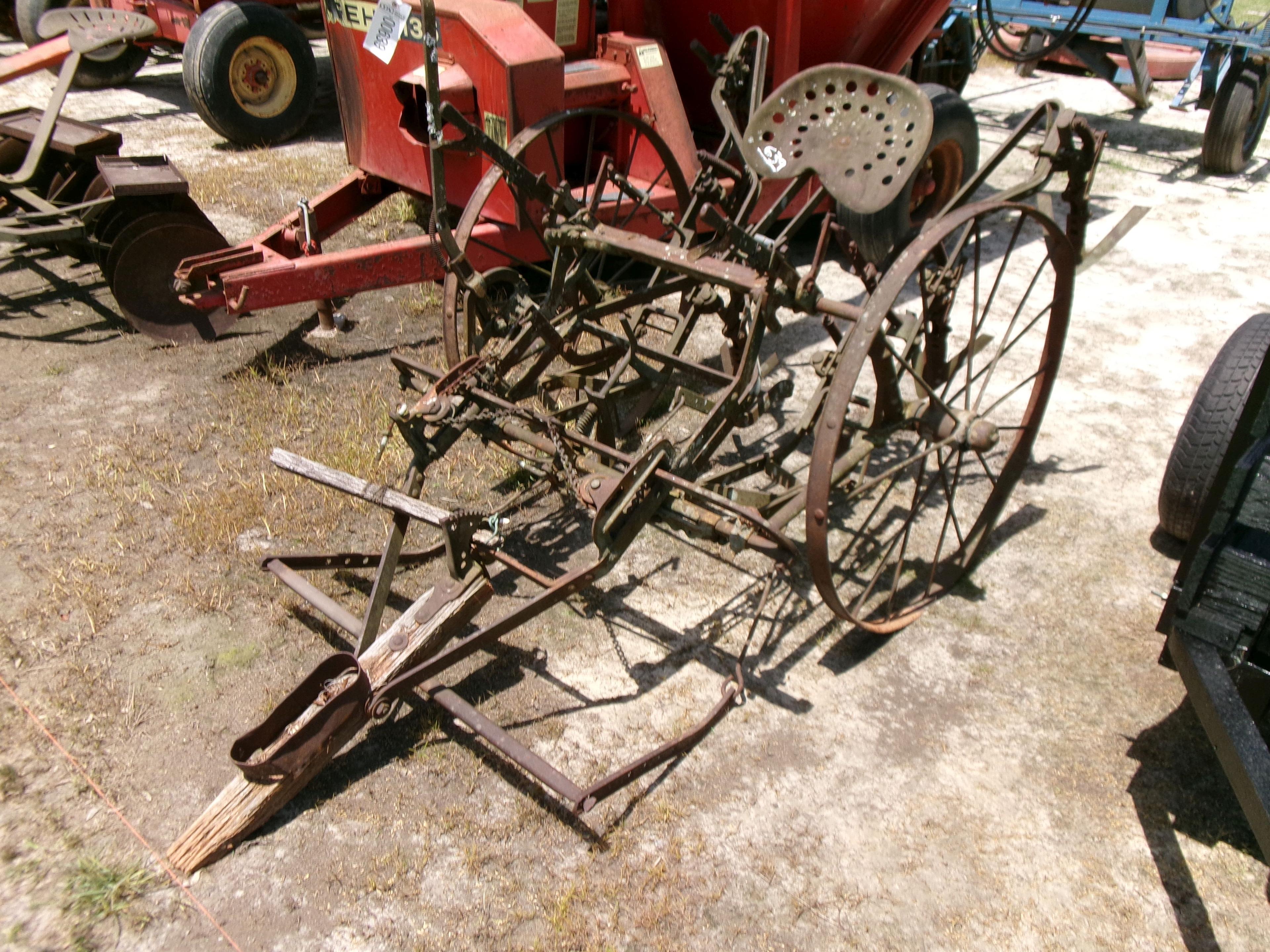 (0639)  MULE DRAWN CULTIVATOR