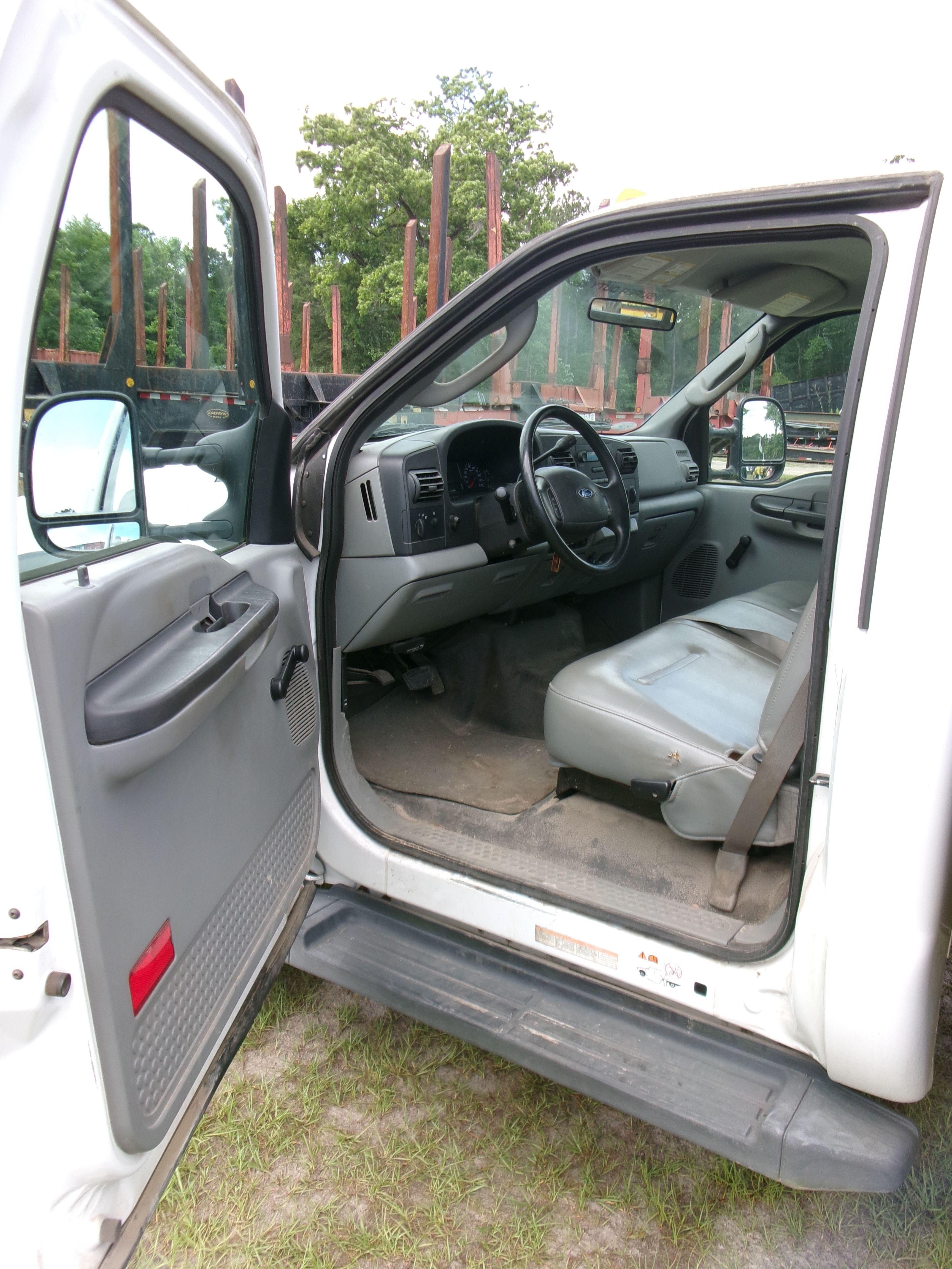 (0670)  2007 FORD F550 DUALLY