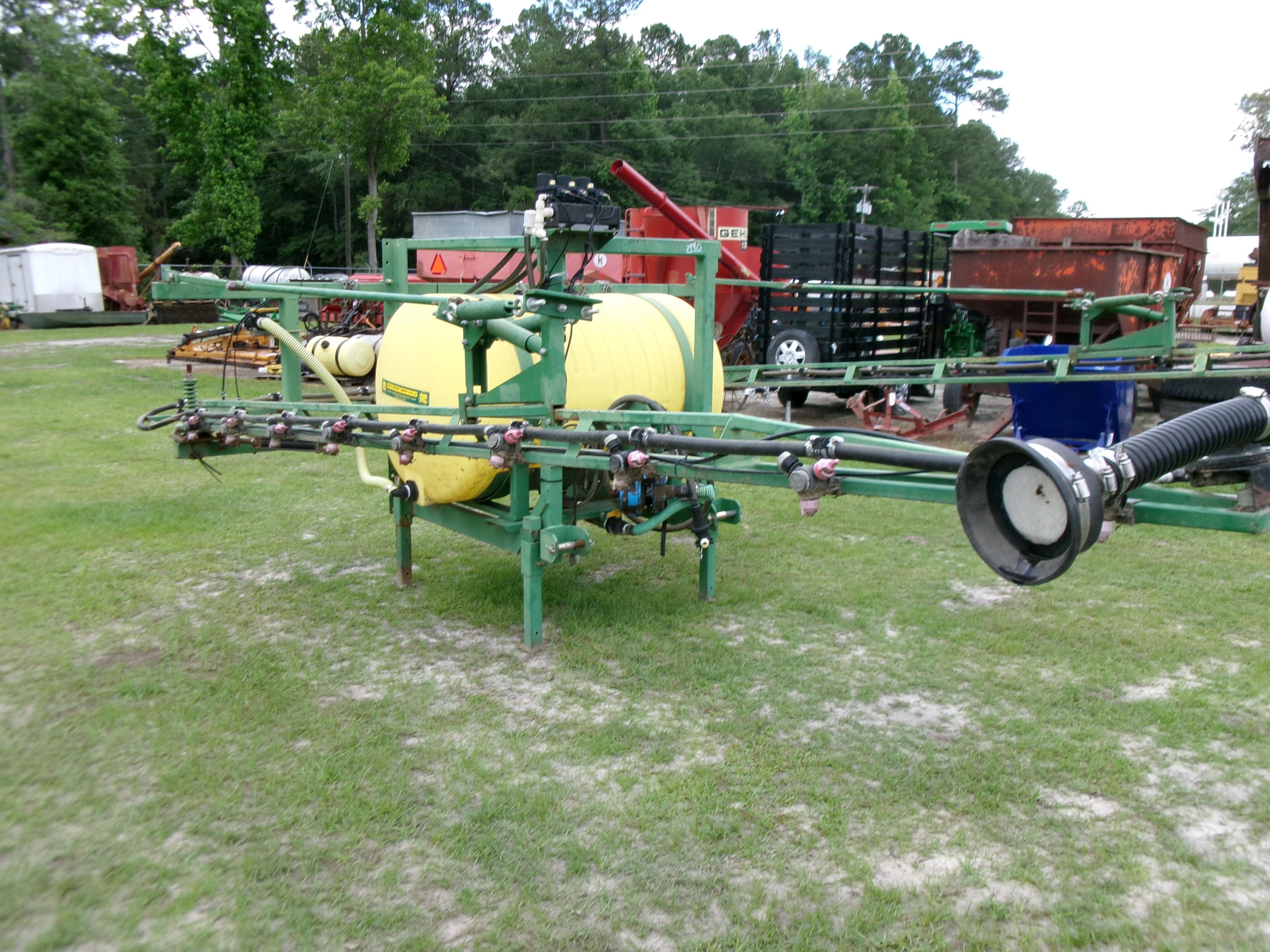 (8990)  Riddick 300 Gallon Sprayer