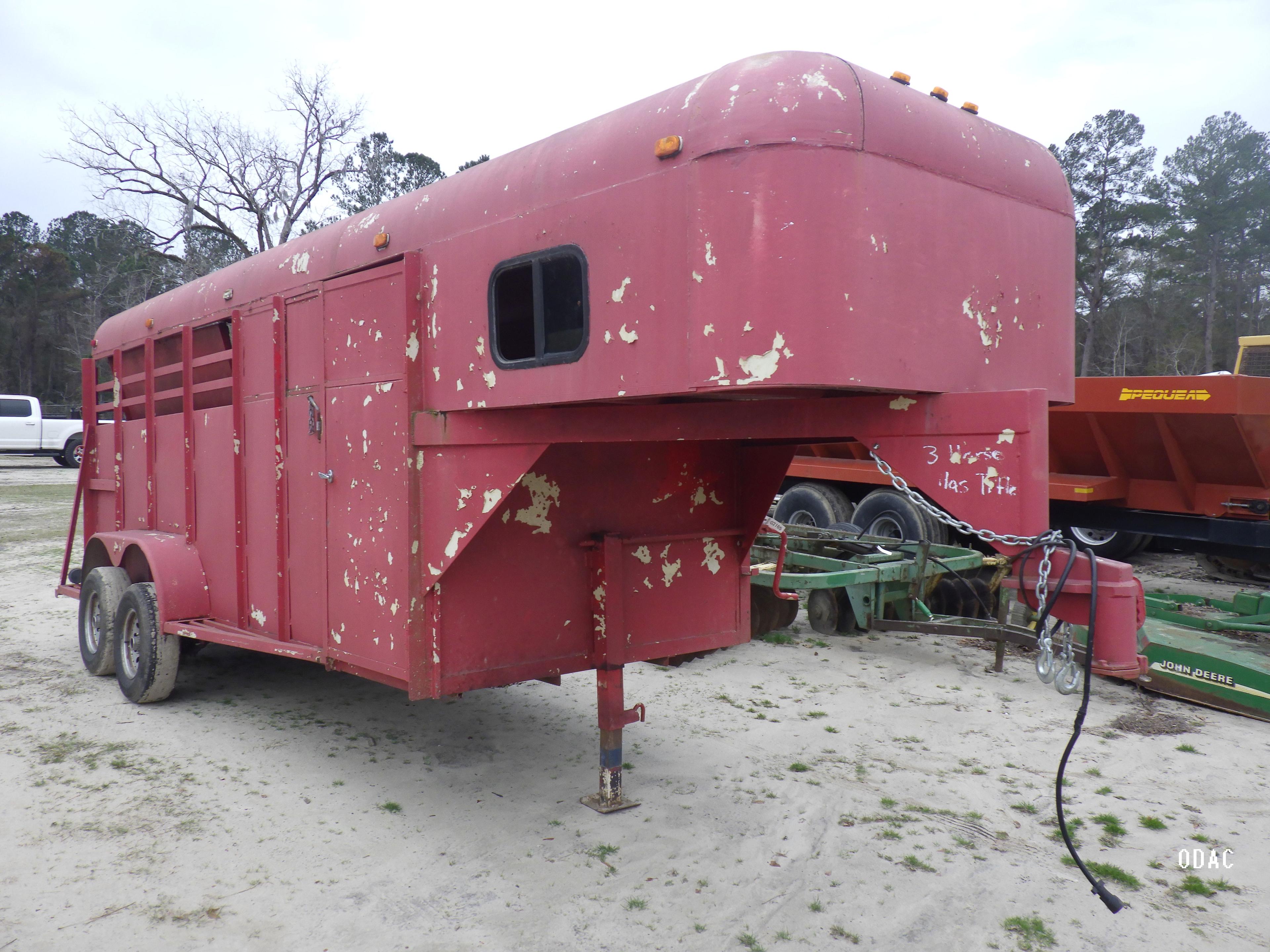 (2165) 6' x 18' Livestock Gooseneck (w/oTitle)