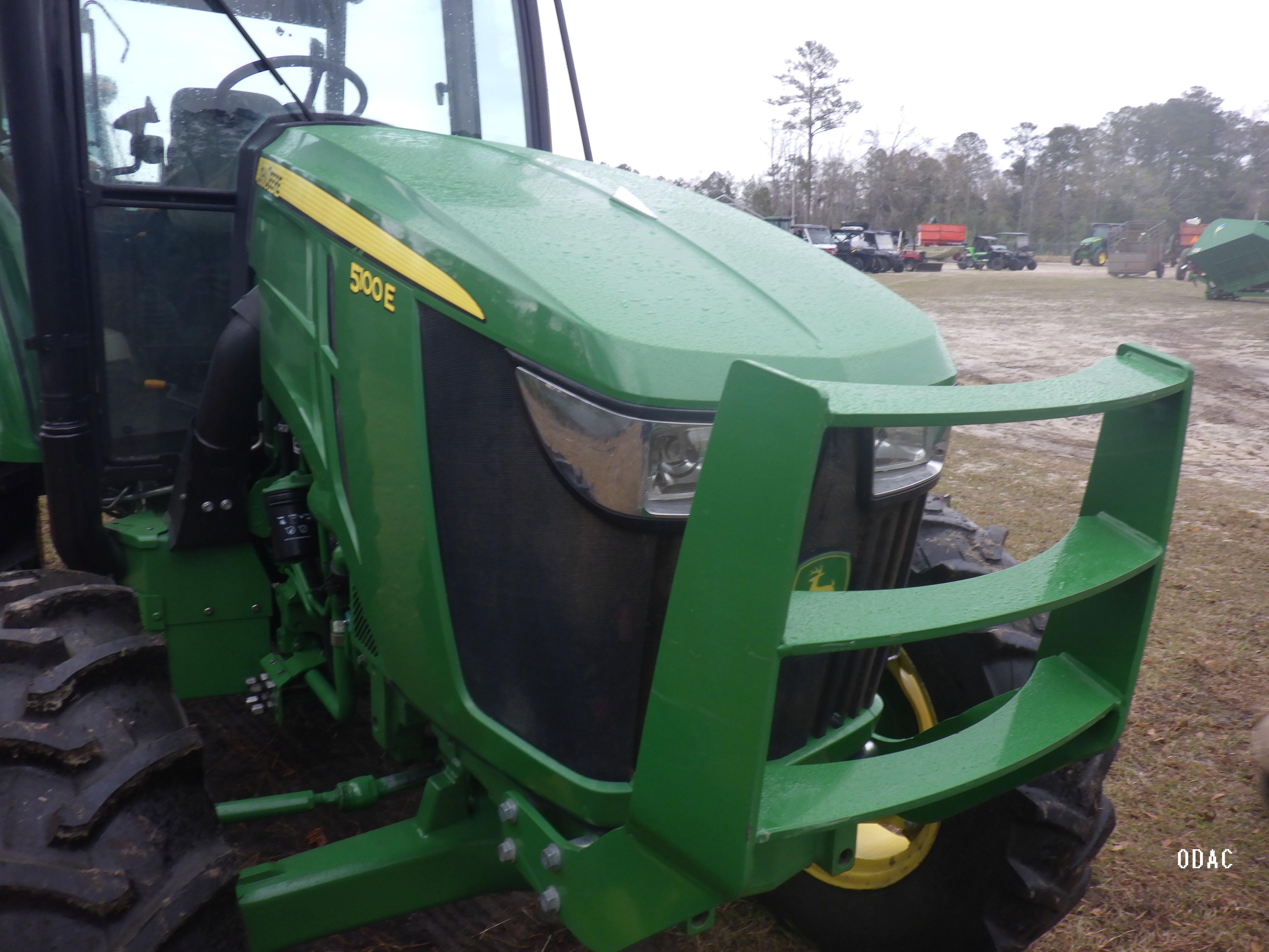 (2167) John Deere 5100E Tractor
