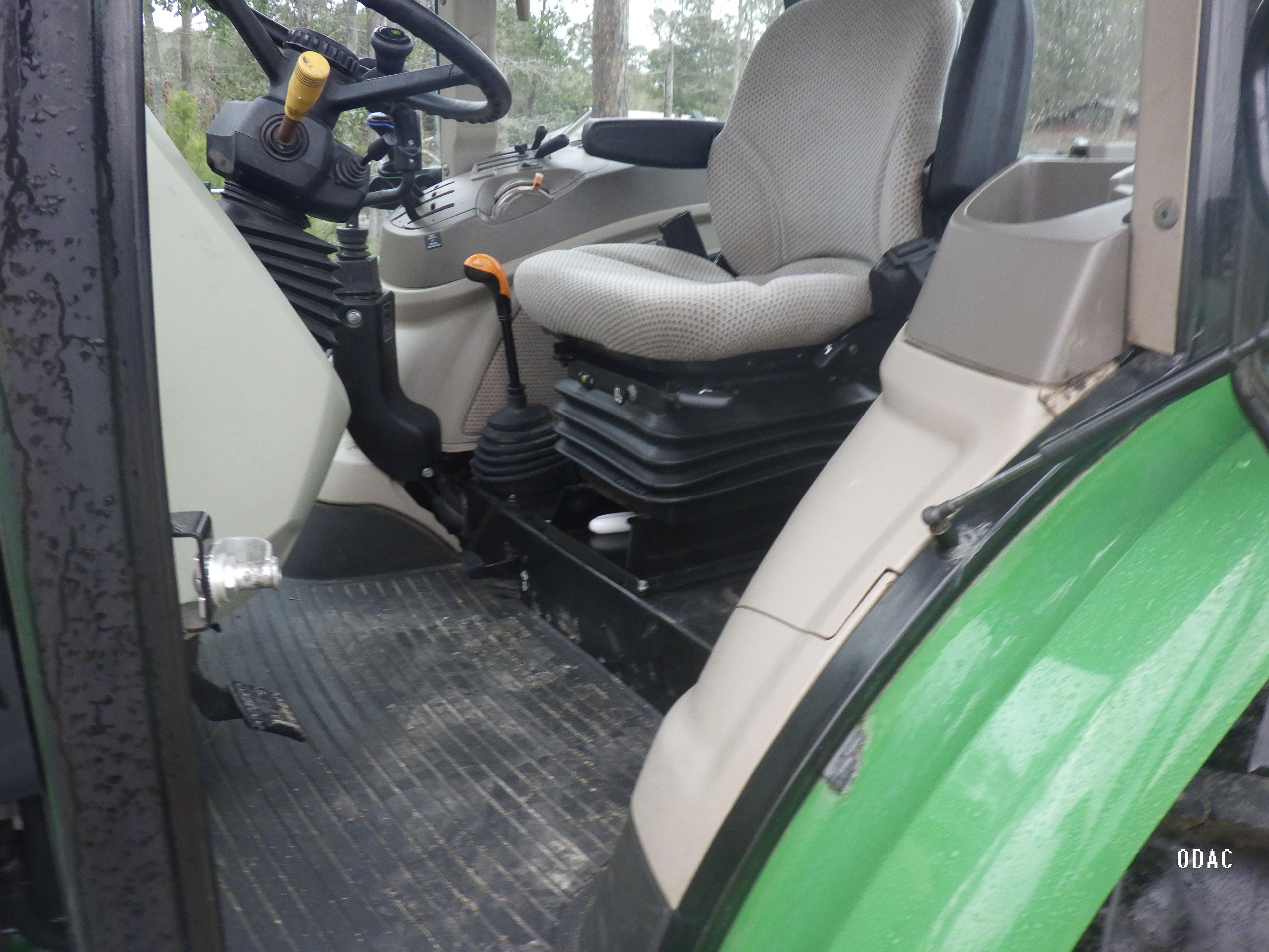(2167) John Deere 5100E Tractor