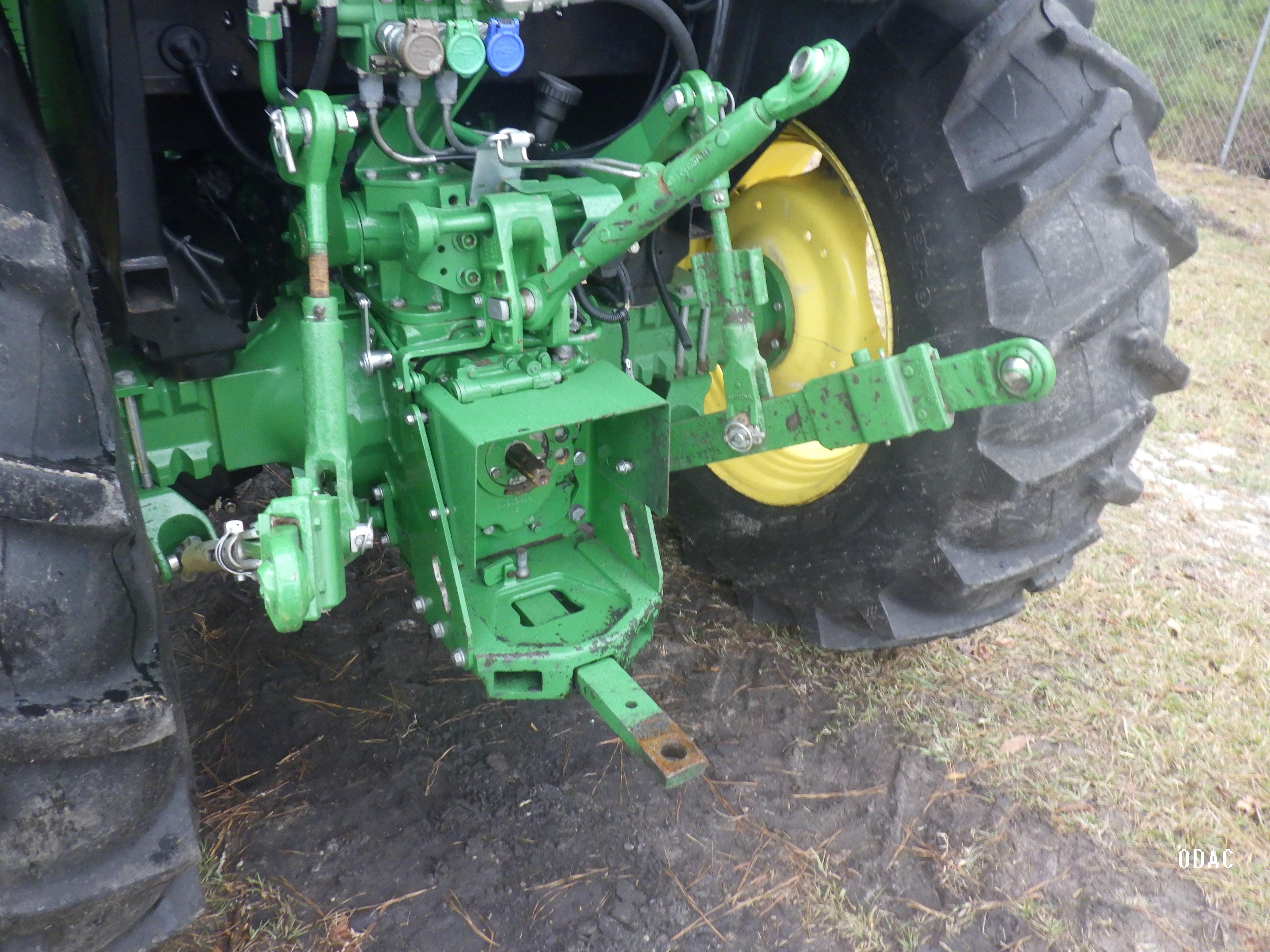 (2167) John Deere 5100E Tractor