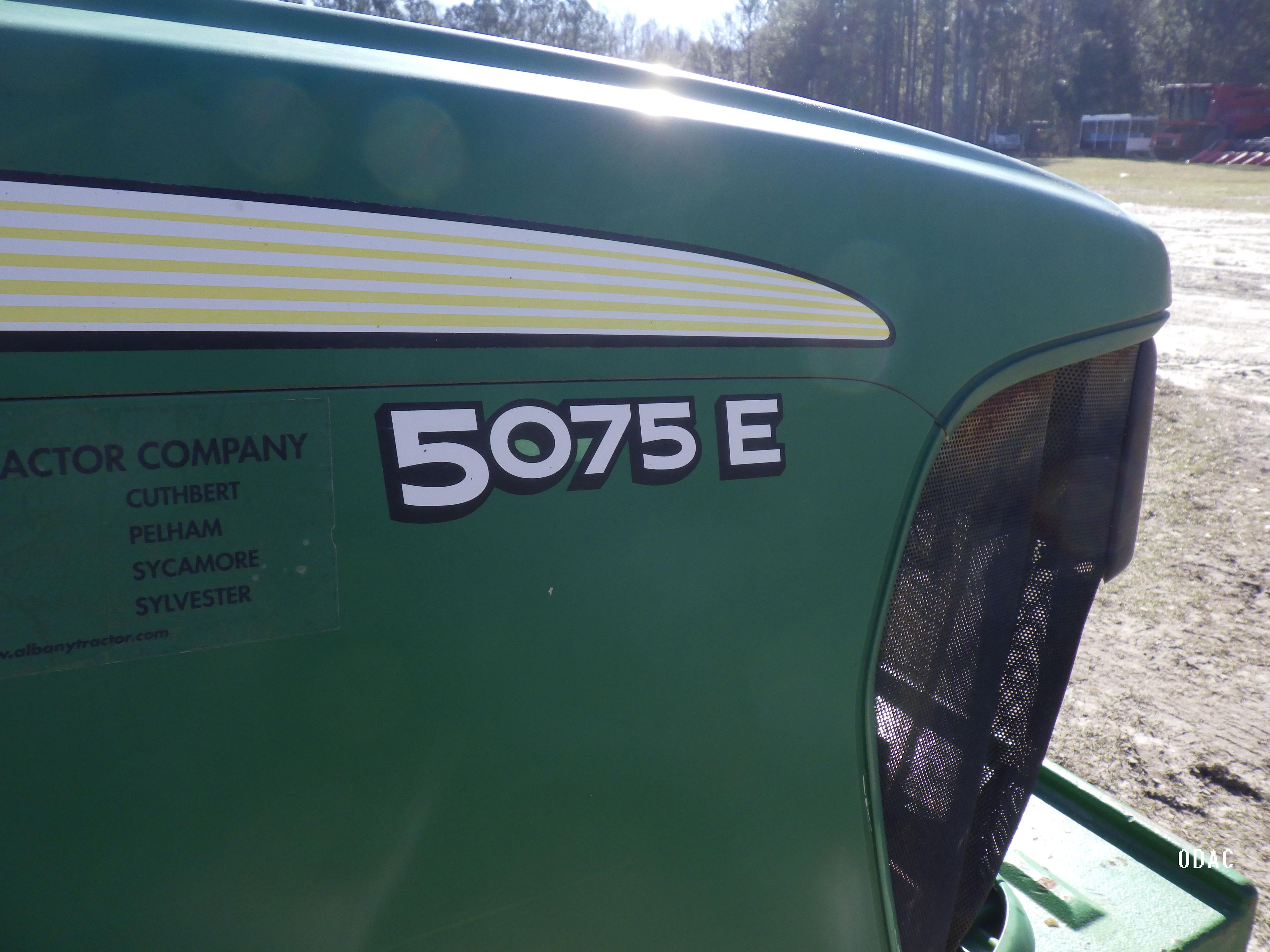 (2271) John Deere 5075E ROPS Tractor