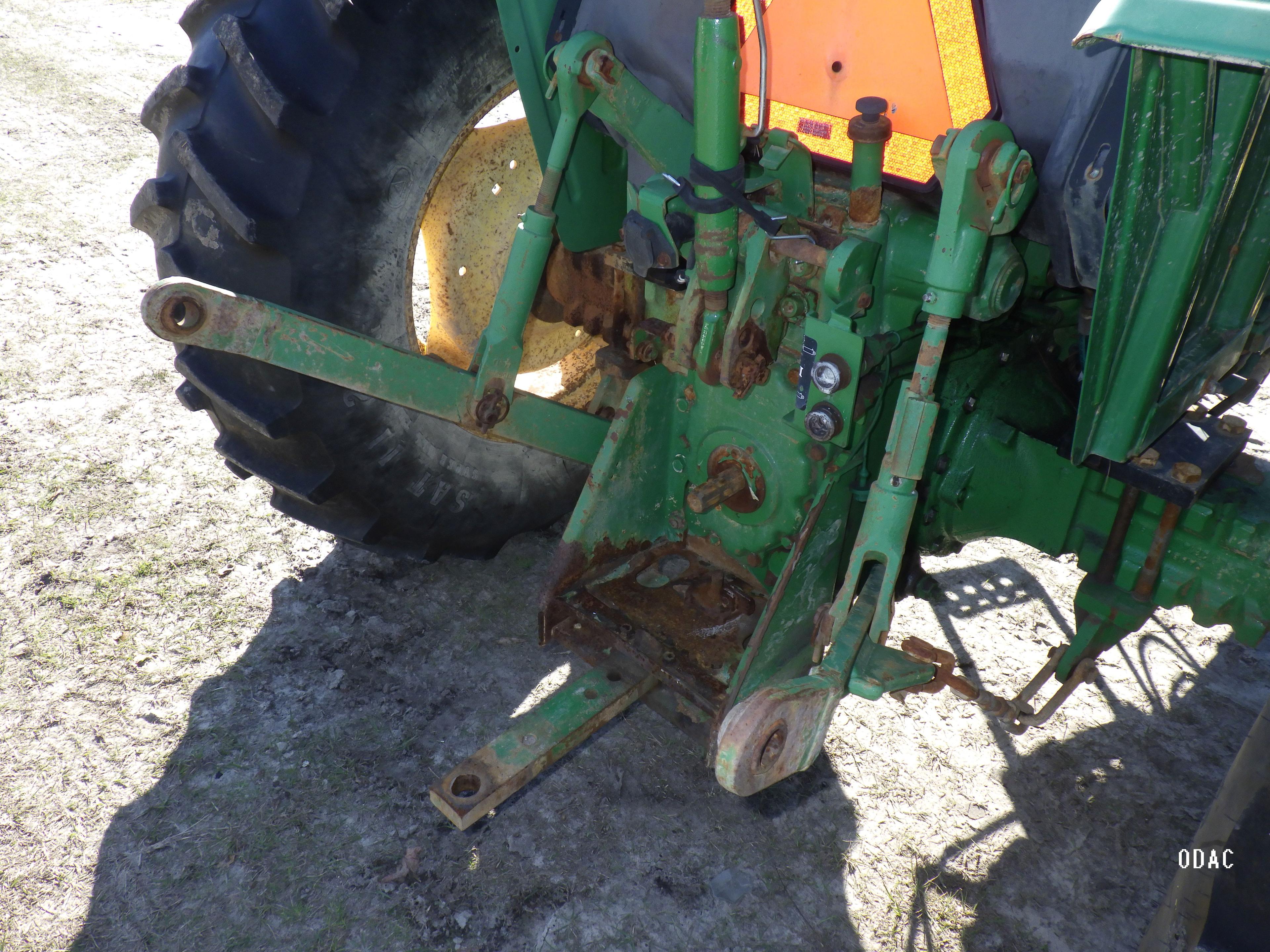 (2271) John Deere 5075E ROPS Tractor
