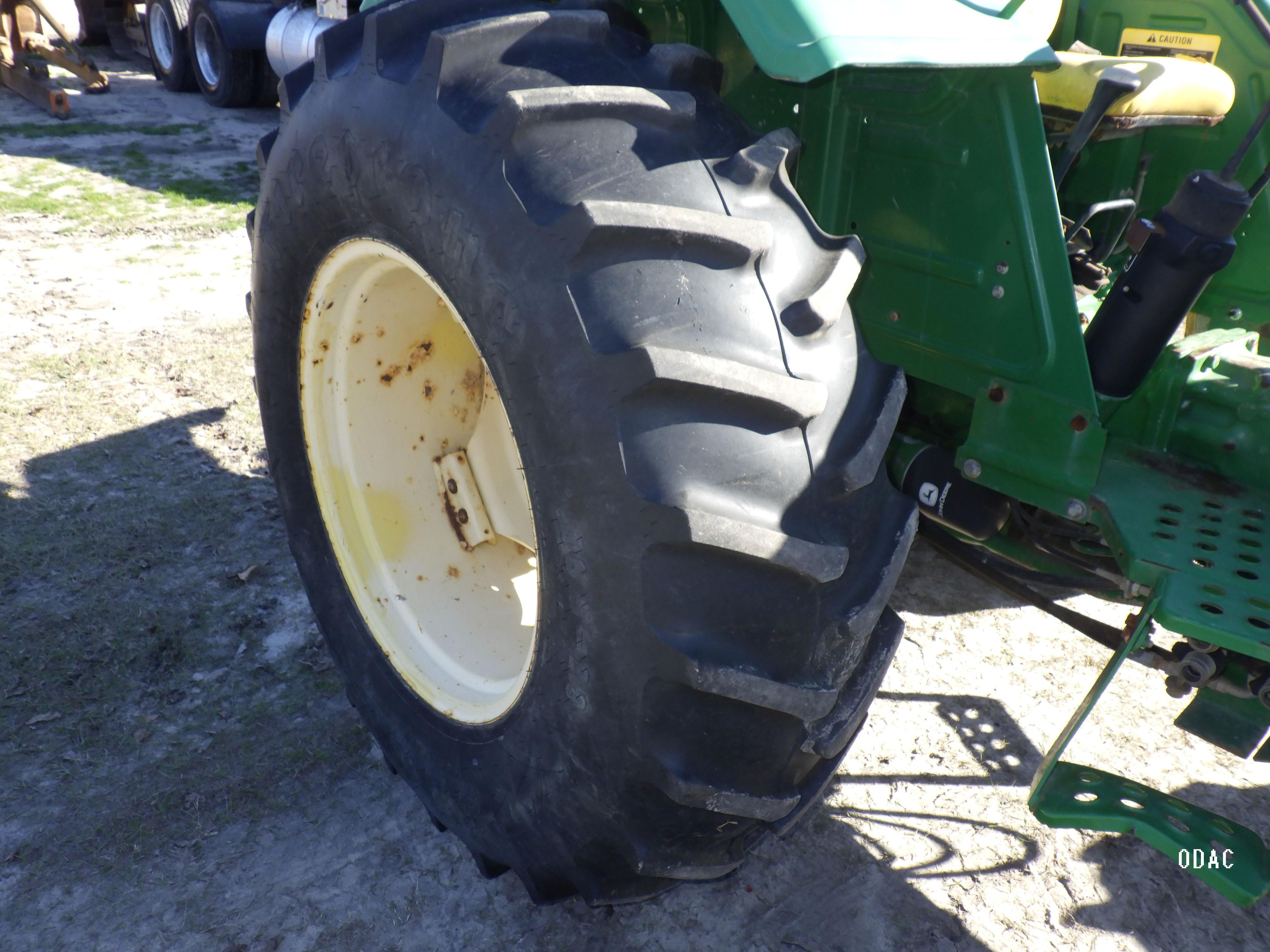 (2271) John Deere 5075E ROPS Tractor