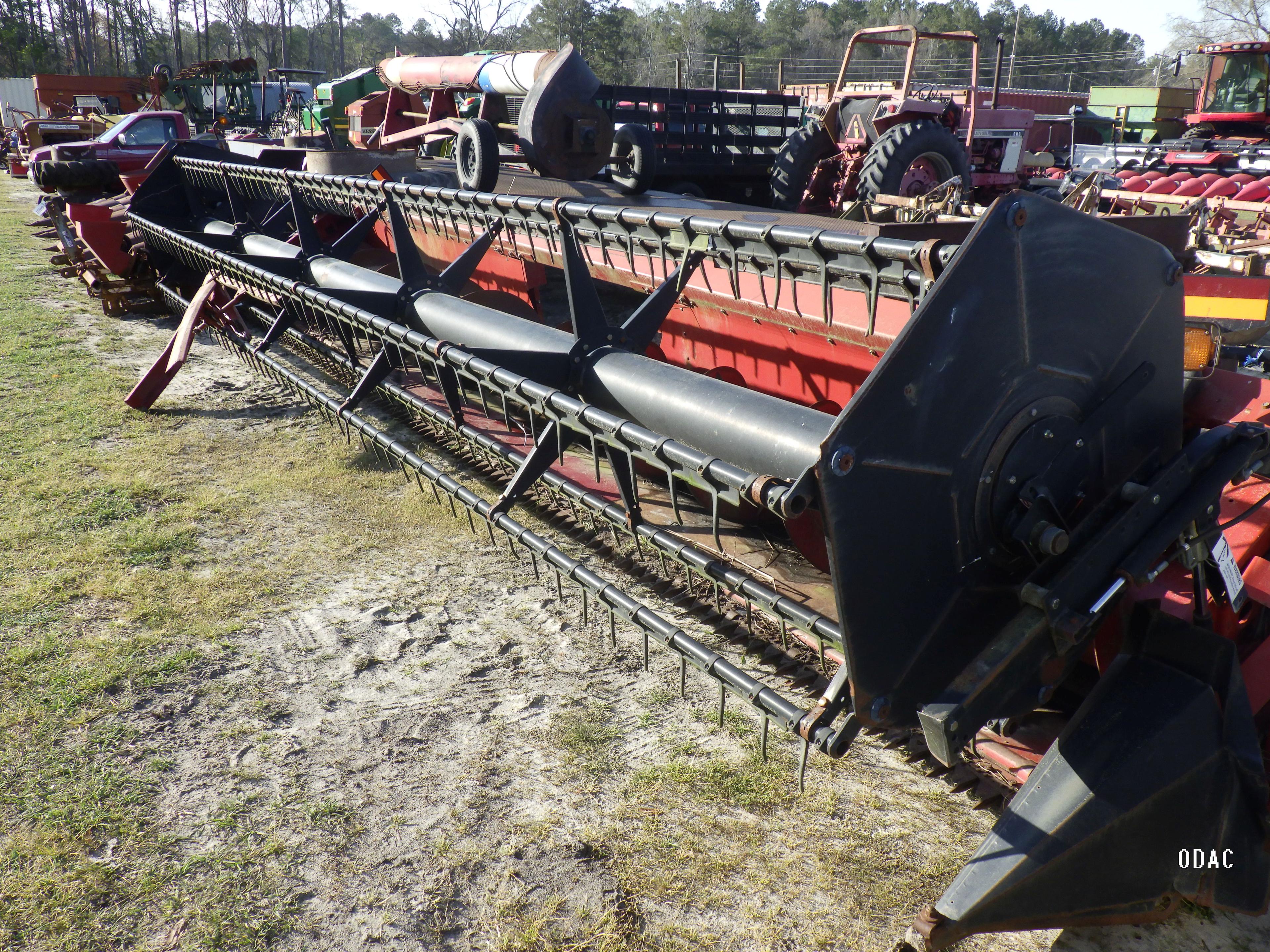 (4593) Case 1020 25' Platform Header
