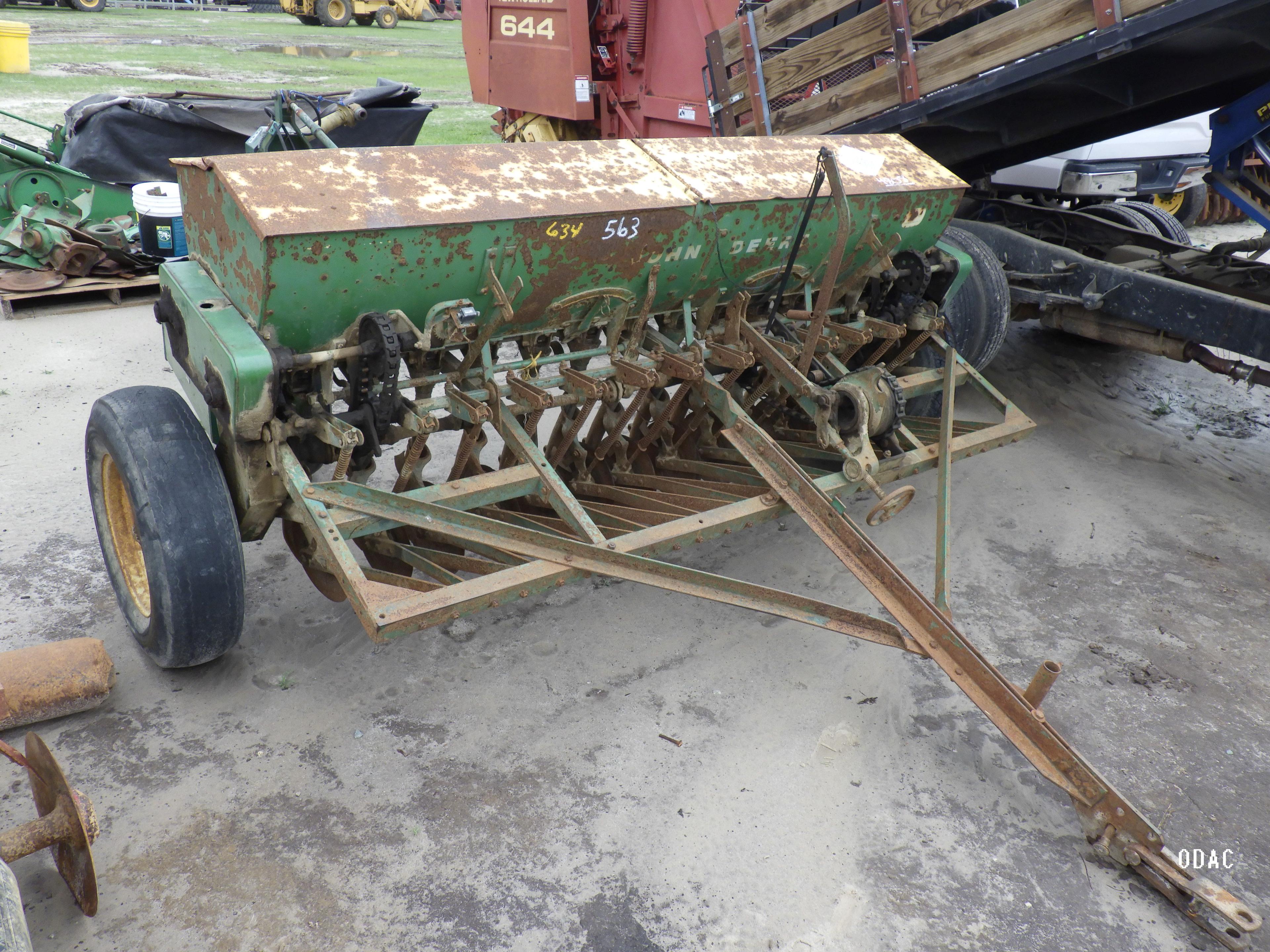 (4808) 7' John Deere Model B Grain Drill