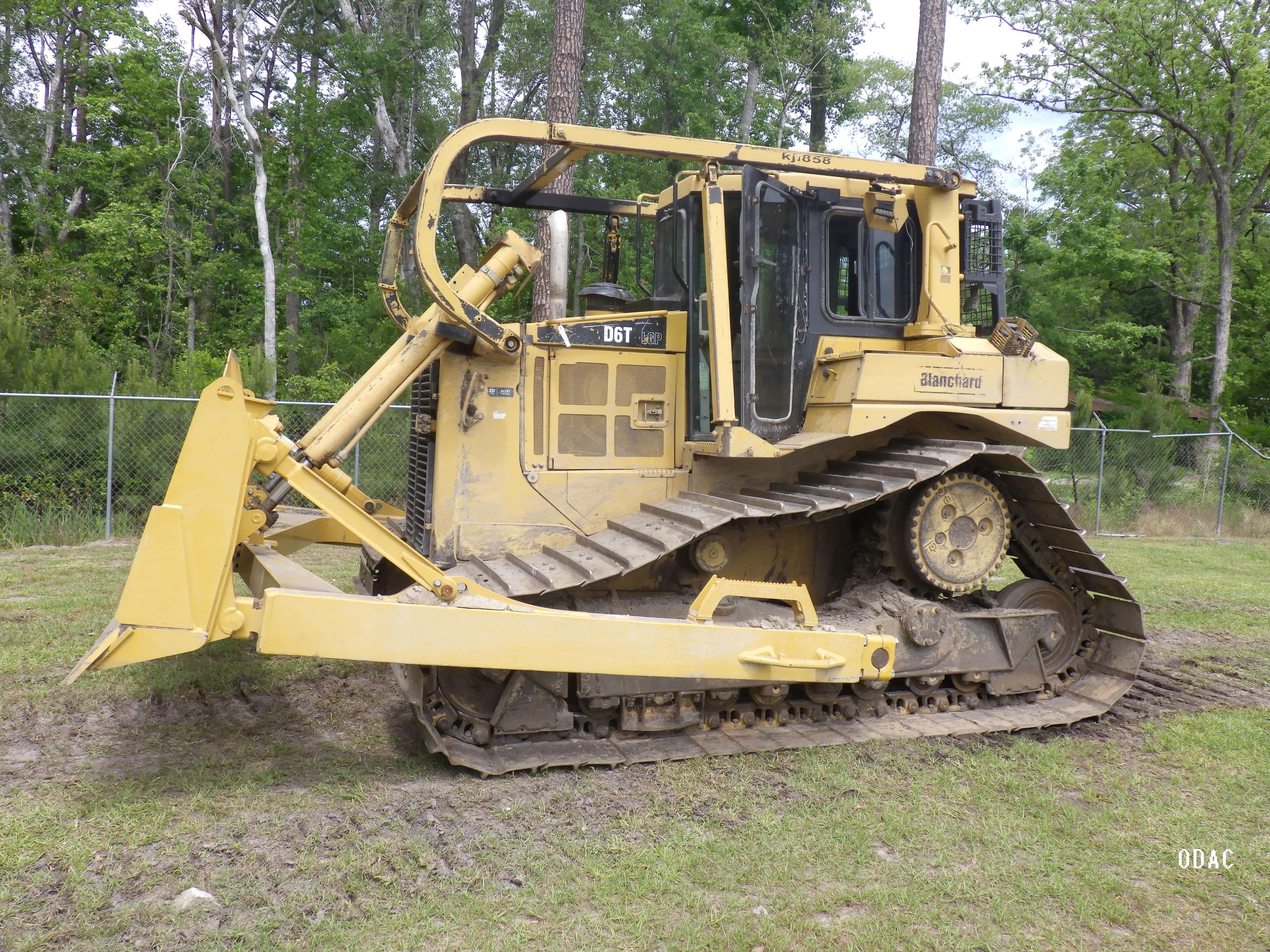 (4962) CAT D6T Cab Dozer