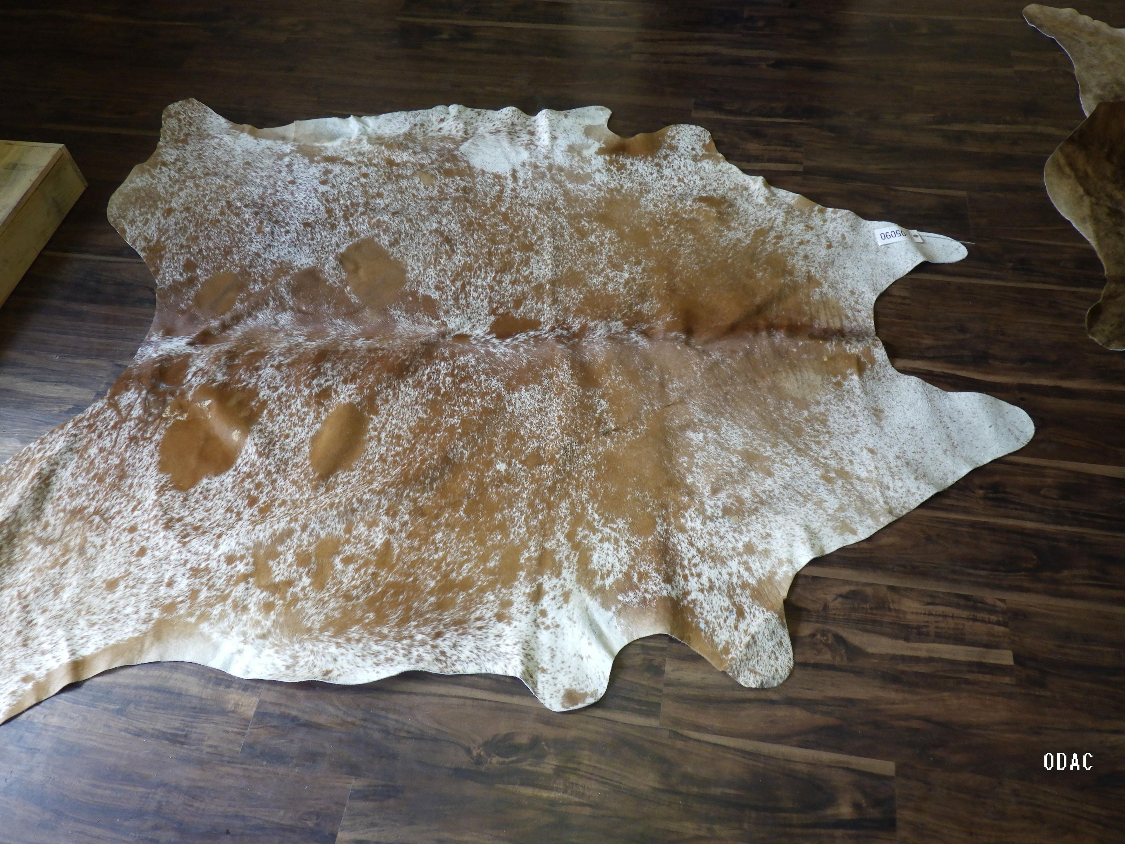 (2090) Cowhide Rug