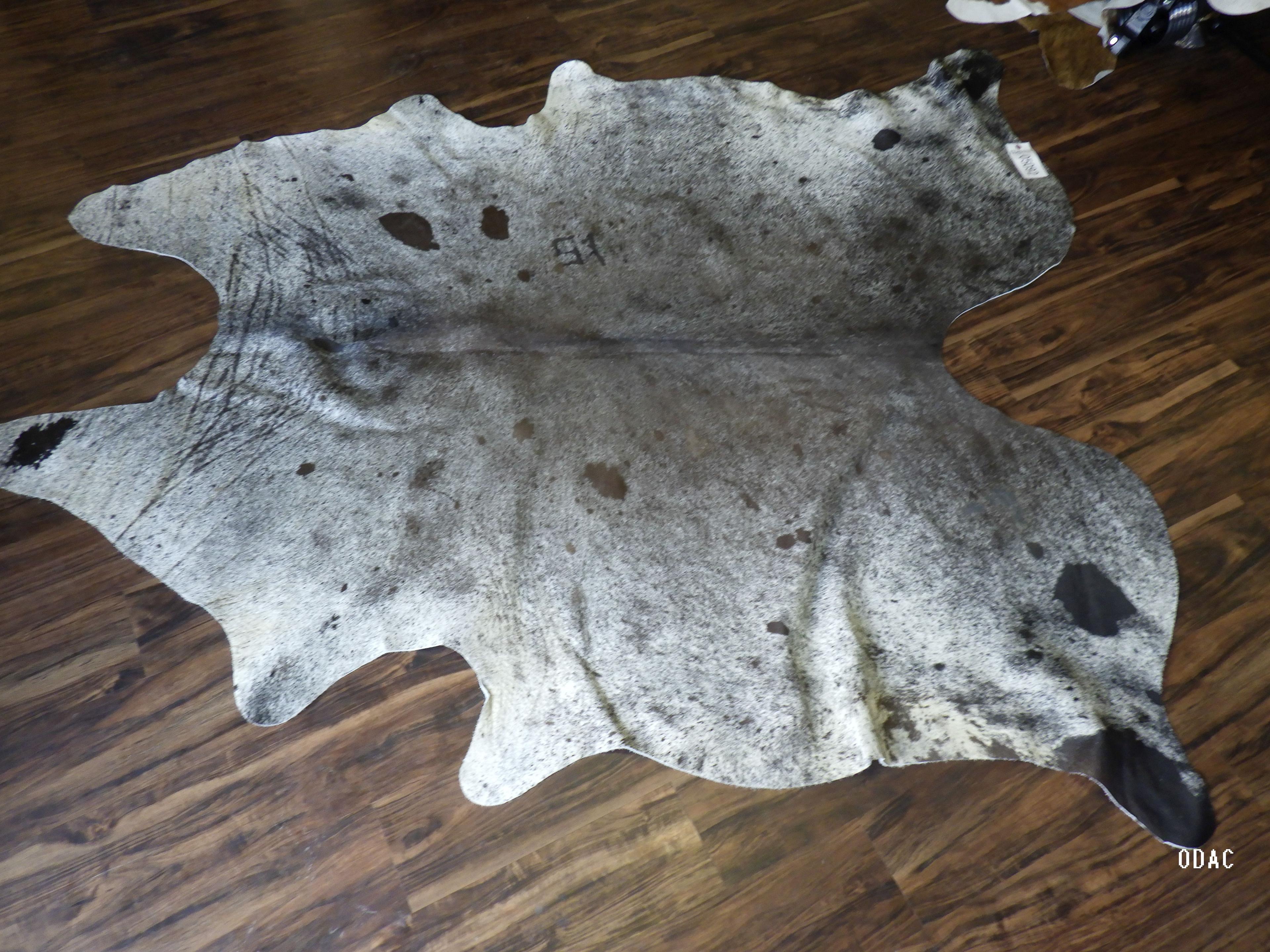 (5092) Cowhide Rug