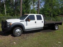 (4526) 2015 Ford F-550  Flat Bed Truck (w/Title)