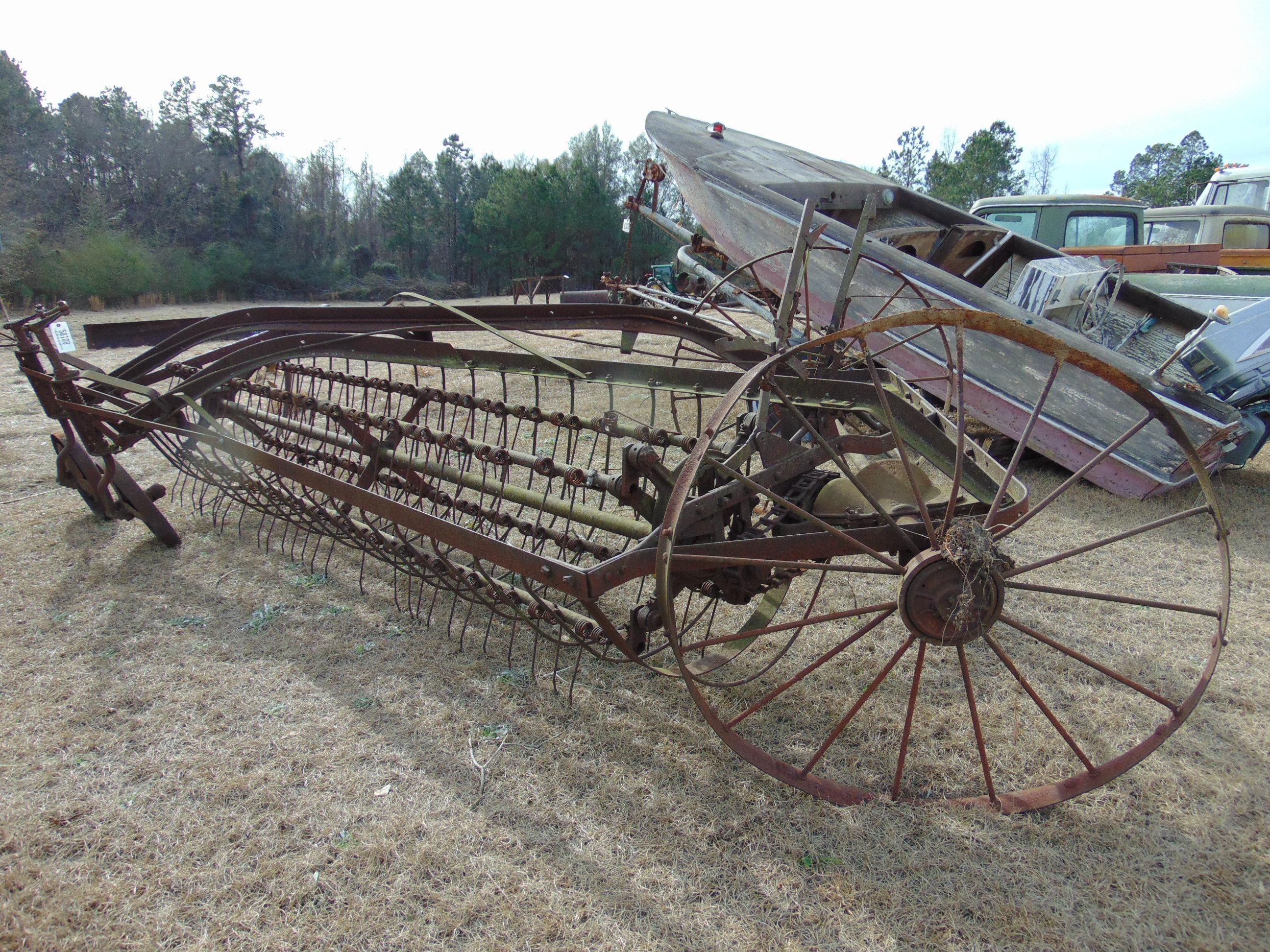 10' ANT HAY RAKE