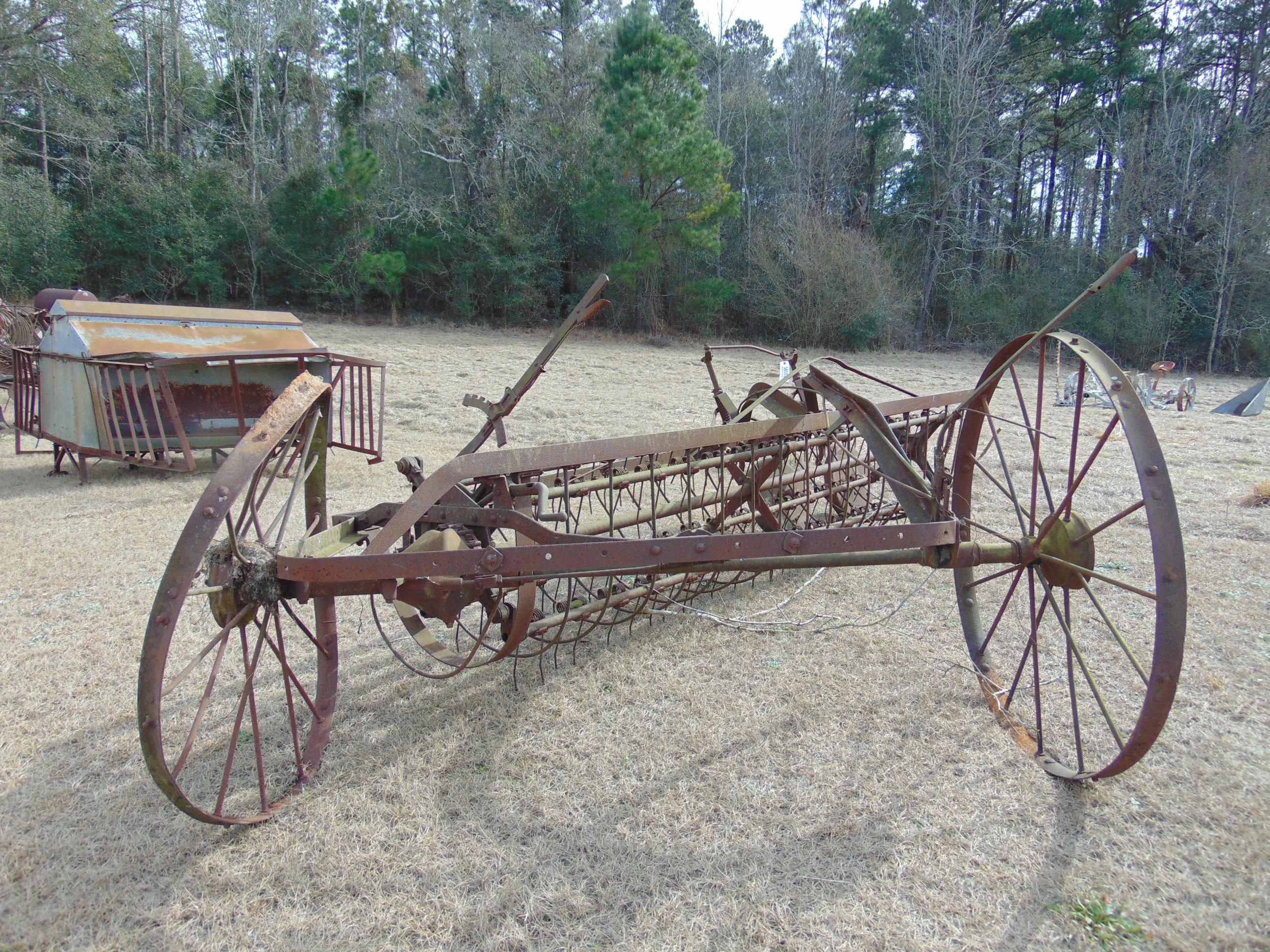 10' ANT HAY RAKE