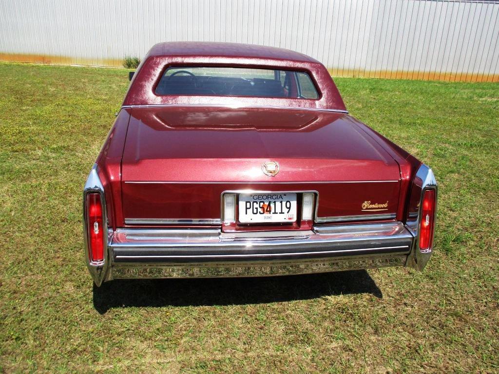 1985 CADILLAC FLEETWOOD BROUGHAM