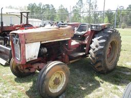 INTERNATIONAL T574D TRACTOR,