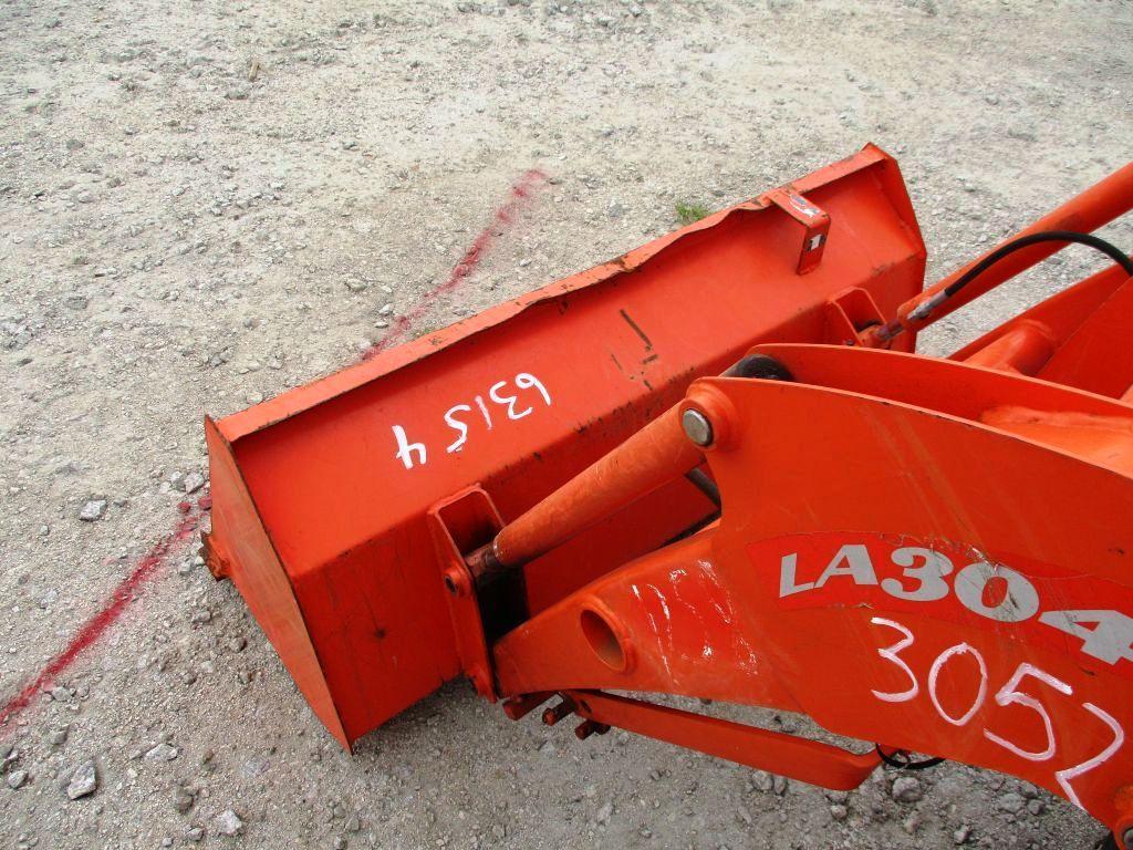 KUBOTA B2320 4WD TRACTOR