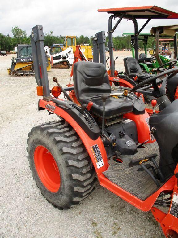 KUBOTA B2320 4WD TRACTOR
