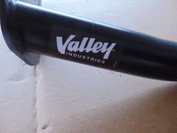 VALLEY MODEL 82170 RECEIVER HITCH,