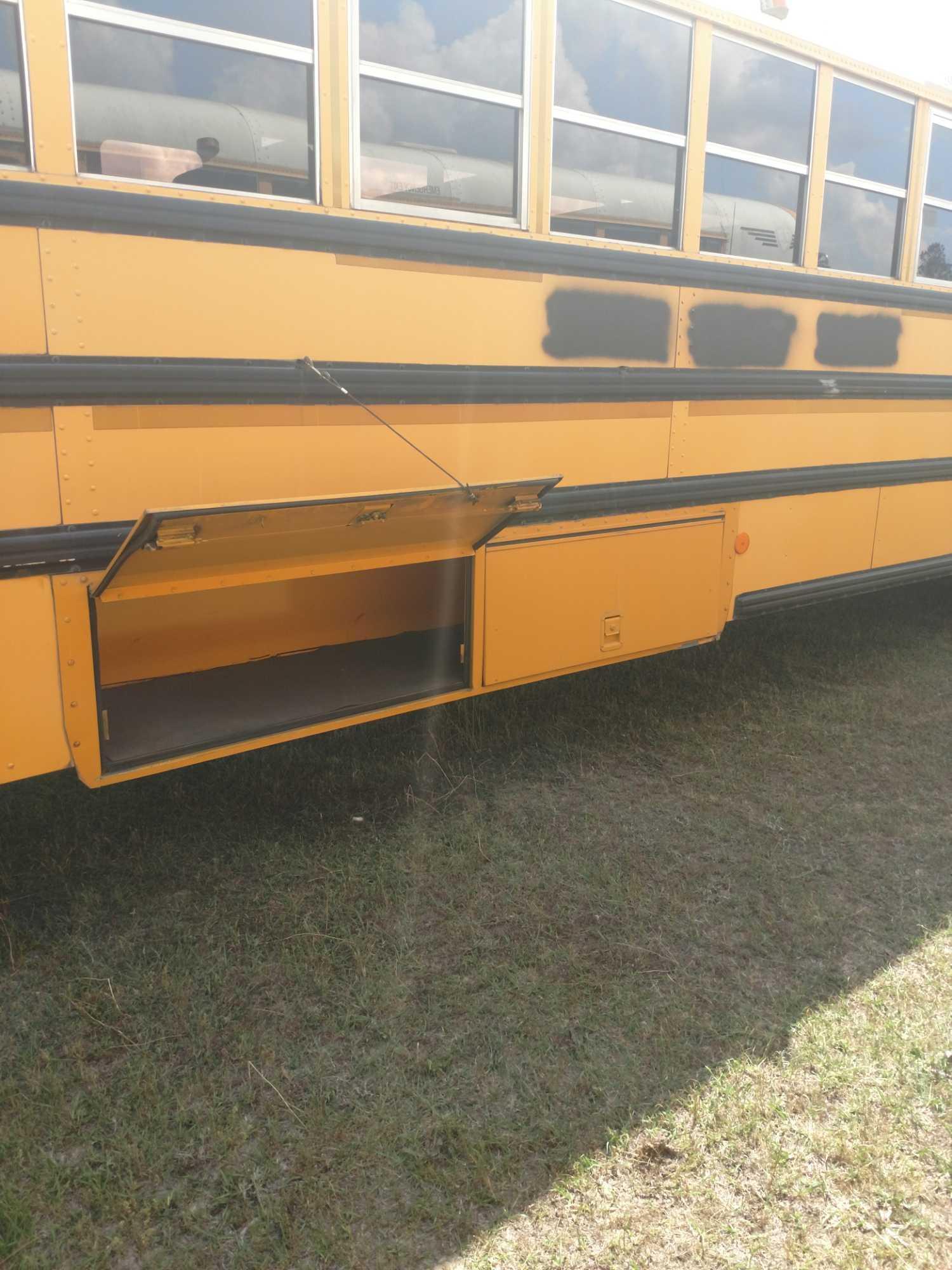 2005 ICCO MODEL PB305 SCHOOL BUS