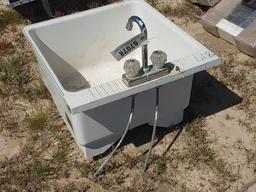 WALL SINK AND FAUCET
