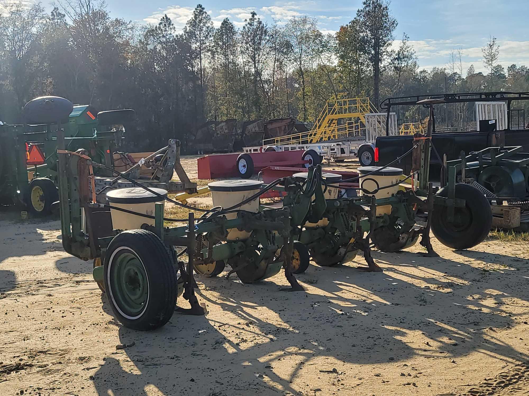 JOHN DEERE 71 4 ROW PLANTER