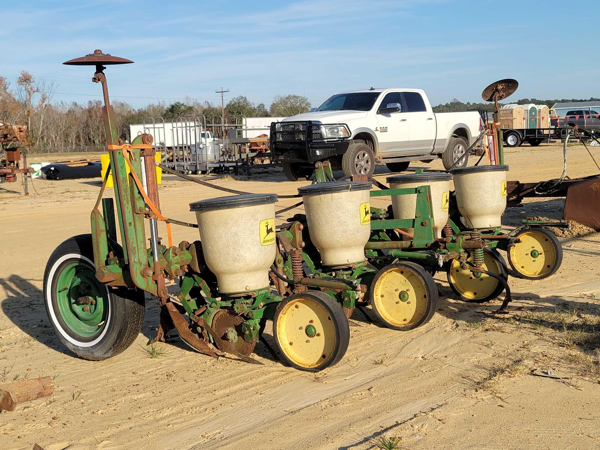JOHN DEERE 71 4 ROW PLANTER