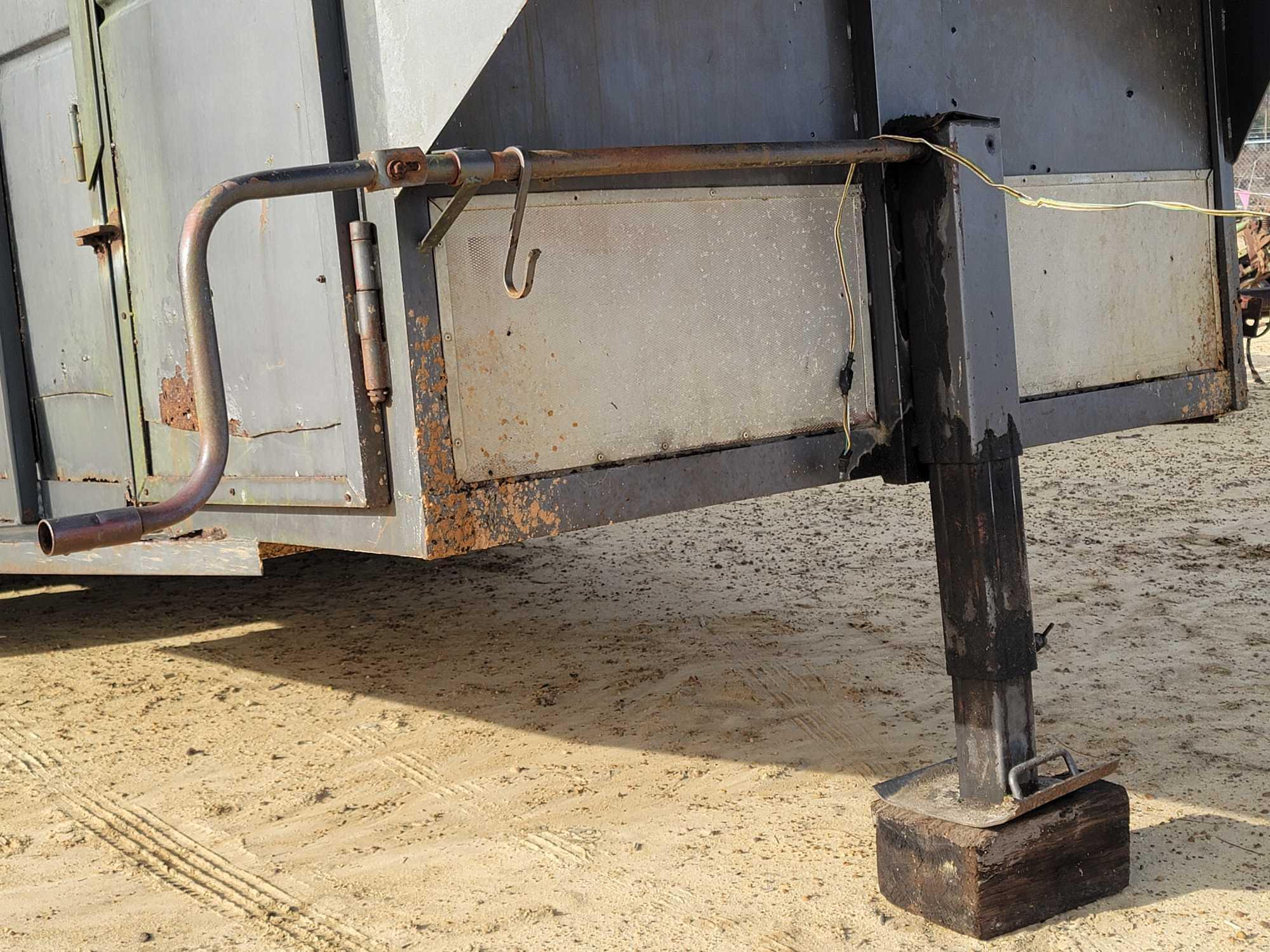 272 - 16' GOOSENECK STOCK TRAILER,