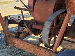 NEW HOLLAND 352 FEED MILL