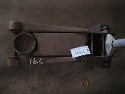 HEAVY FLOOR JACK