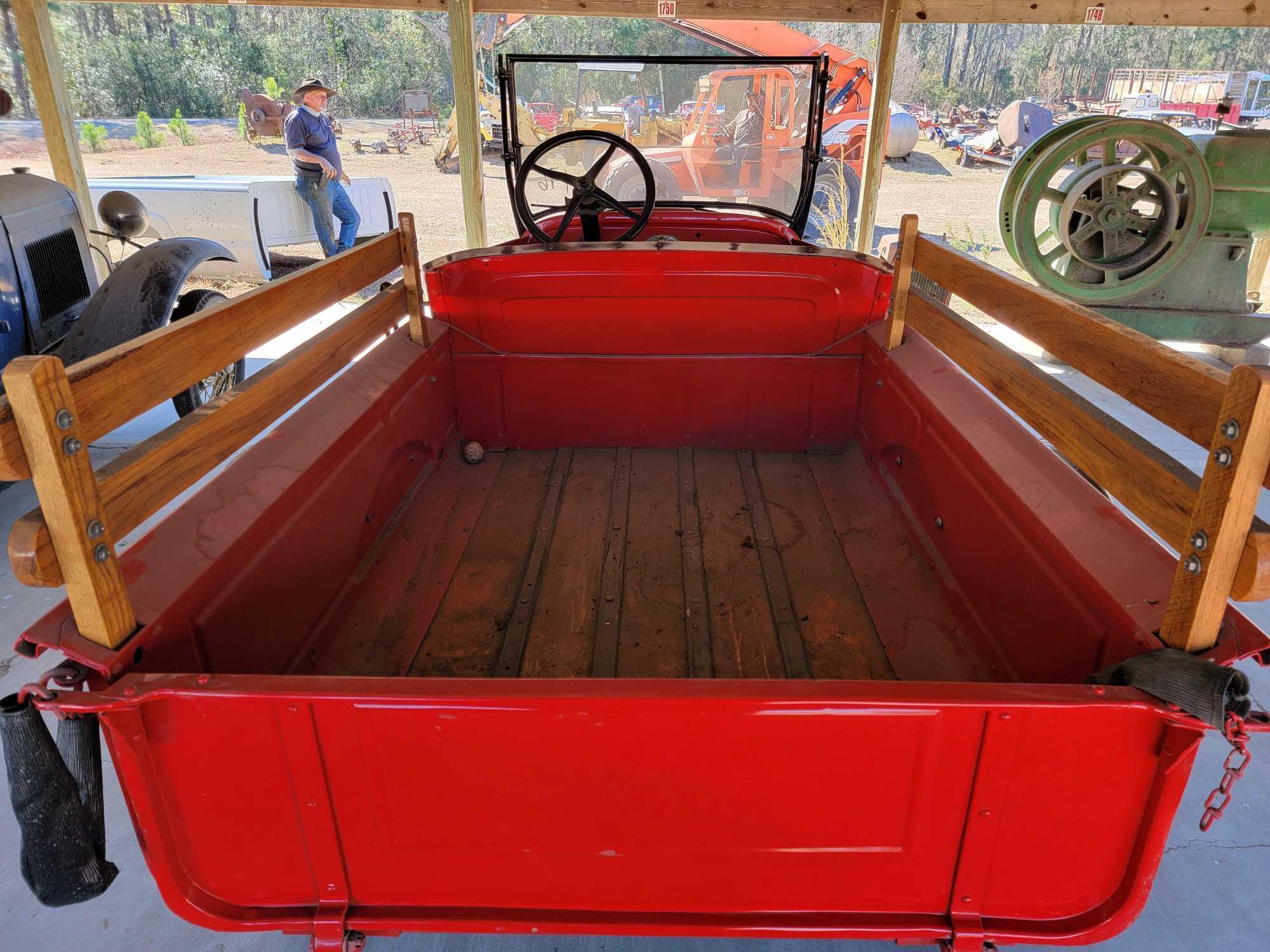 176 - FORD MODEL T PICKUP