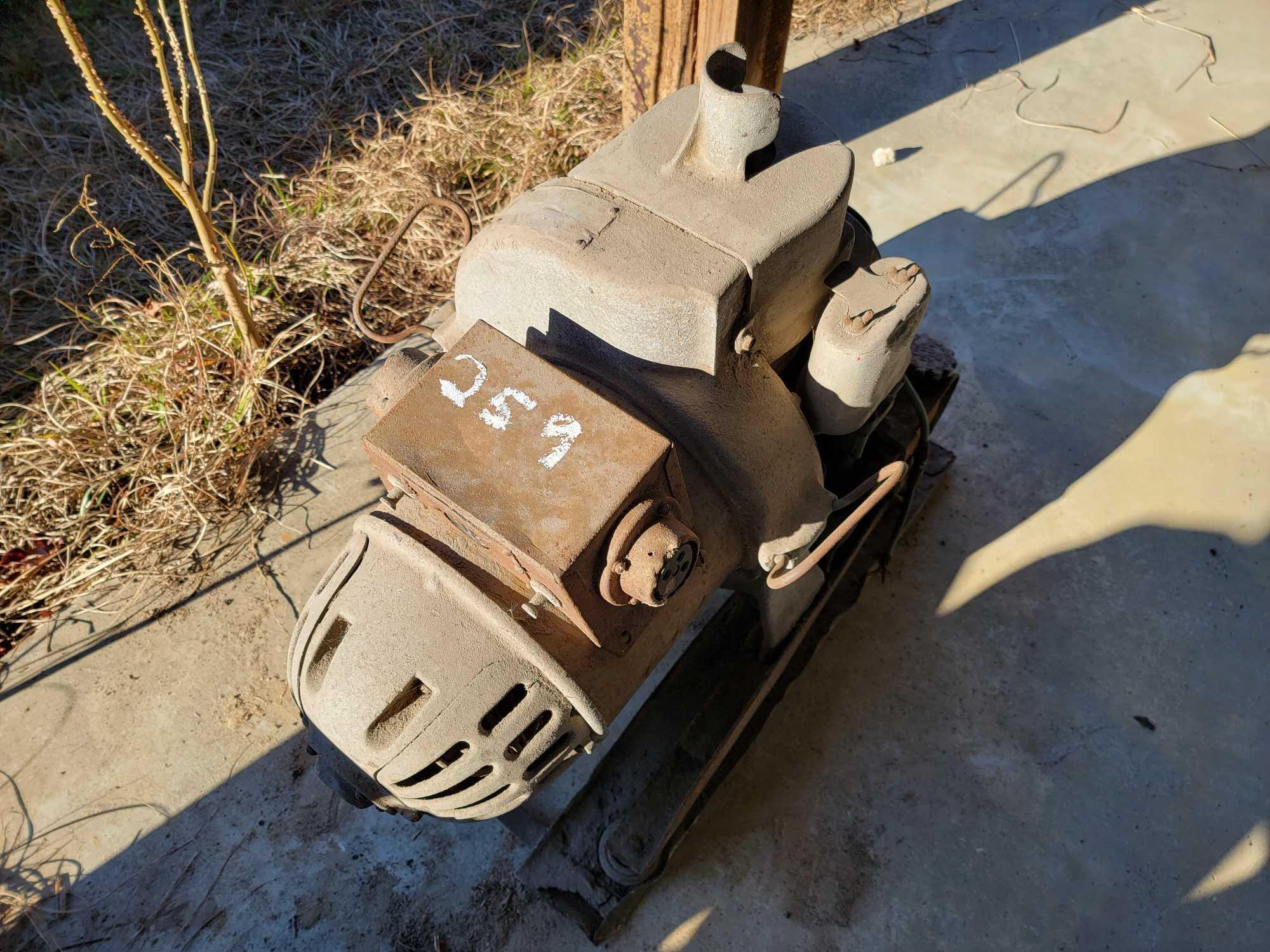 259 - HOMELITE GENERATOR,
