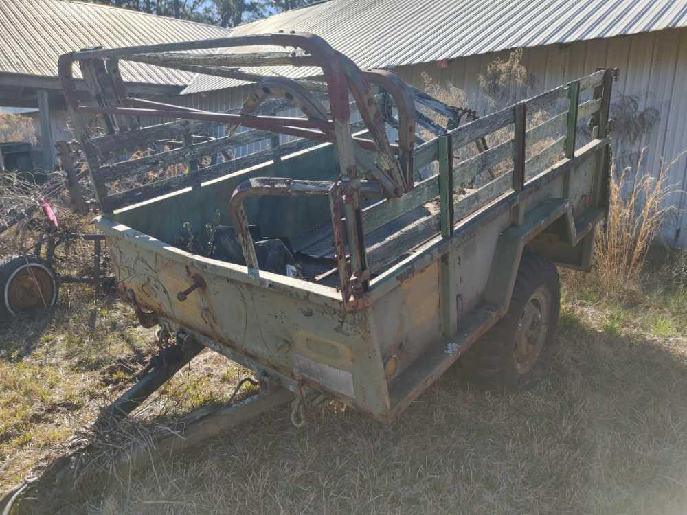 645 - ARMY SURPLUS TRAILER,