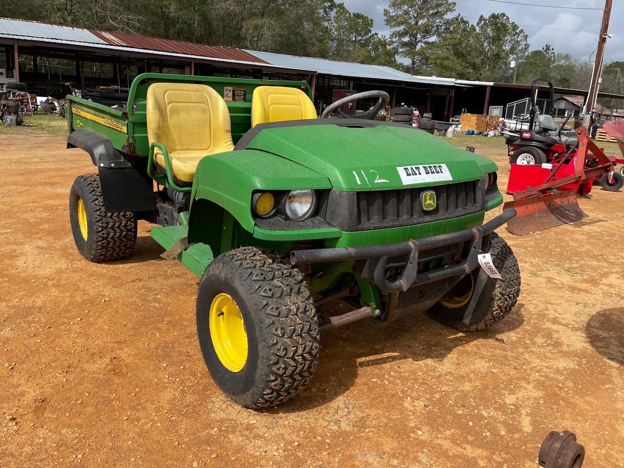 112 - JOHN DEERE GATOR HPX 4X4 DUMP BED,