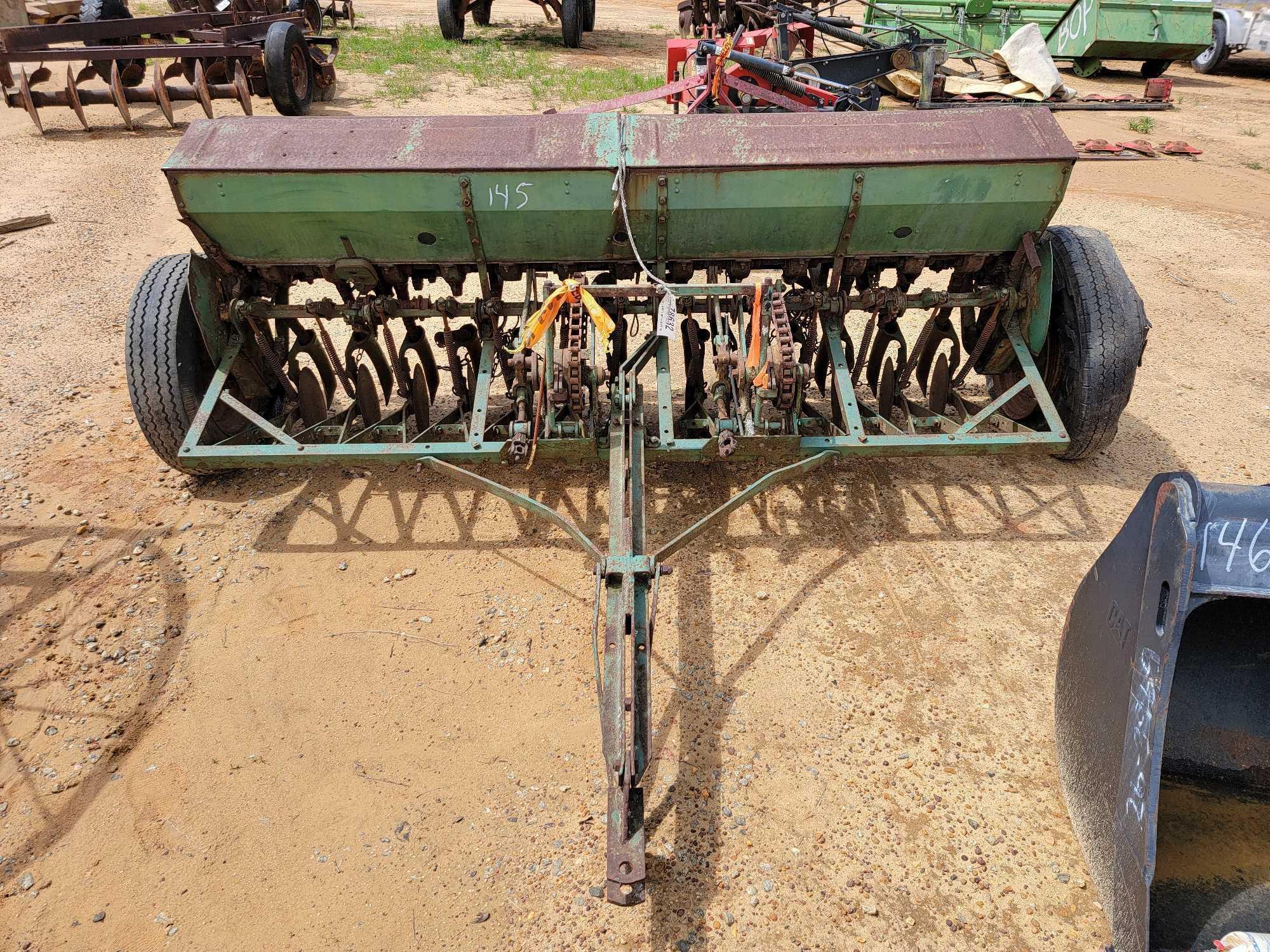 145 - 8' GRAIN DRILL SINGLE DISC