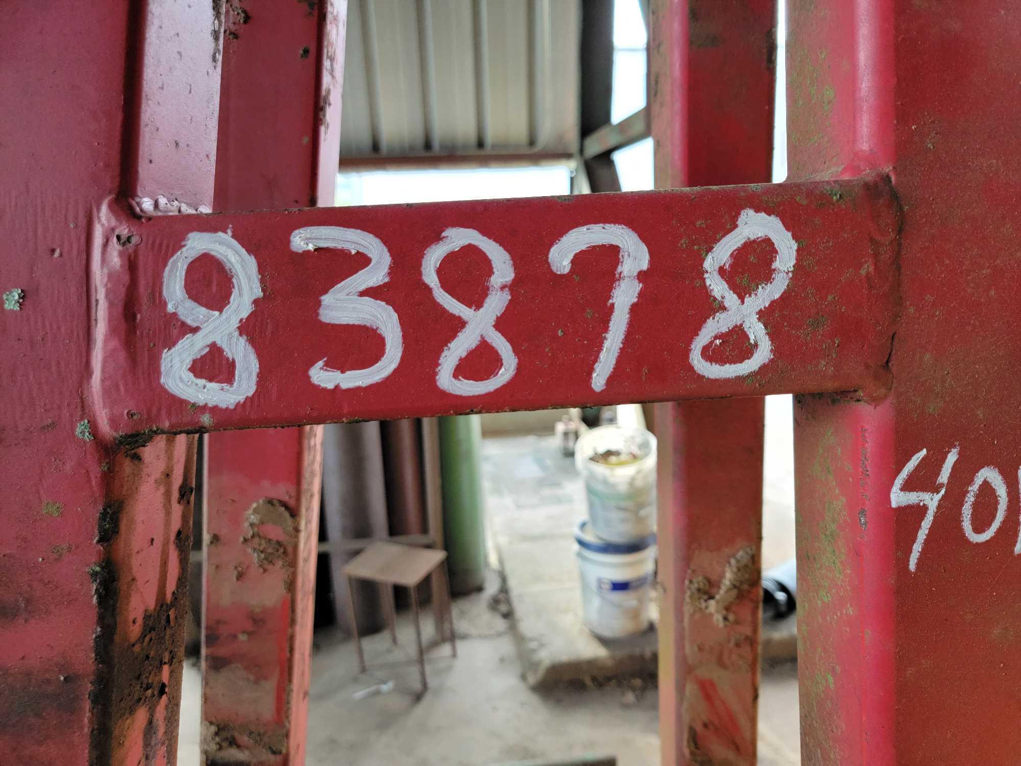 HEAVY DUTY BOOM FOR LOADER,