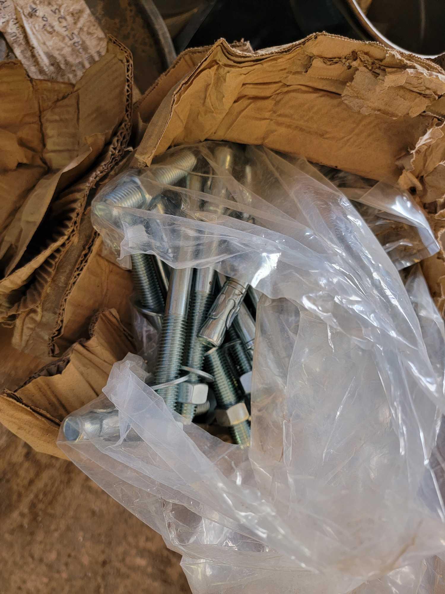 PALLET OF NUTS AND BOLTS
