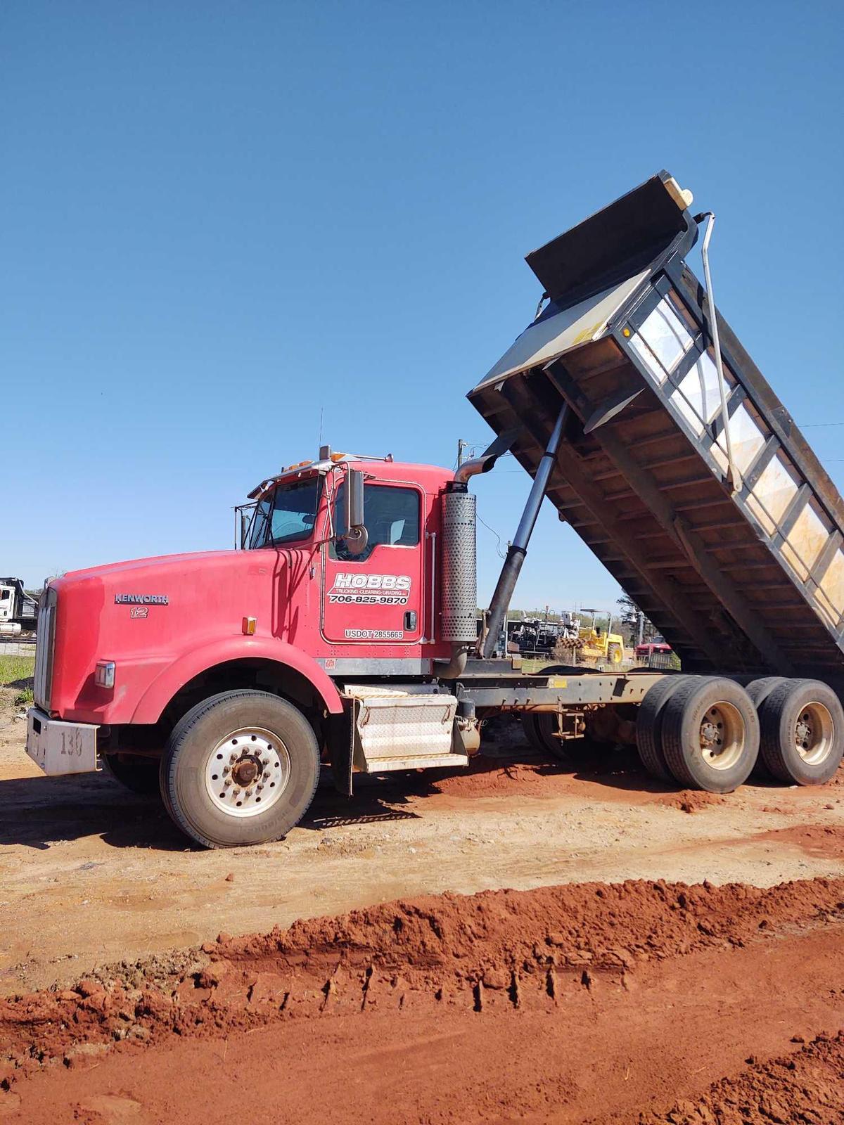 2006 KENWORTH T800 DUMP TRUCK