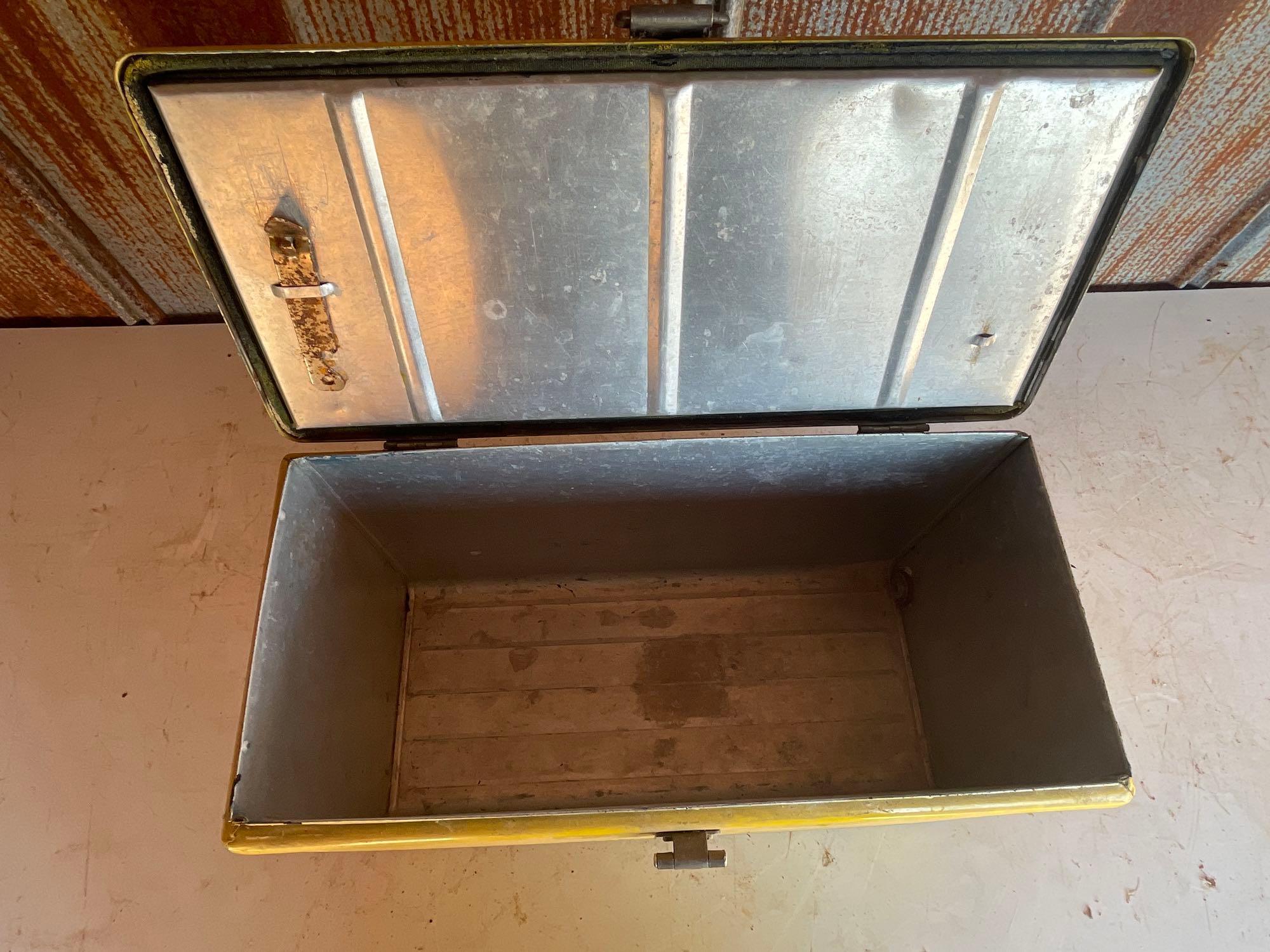 COCA COLA ICE CHEST